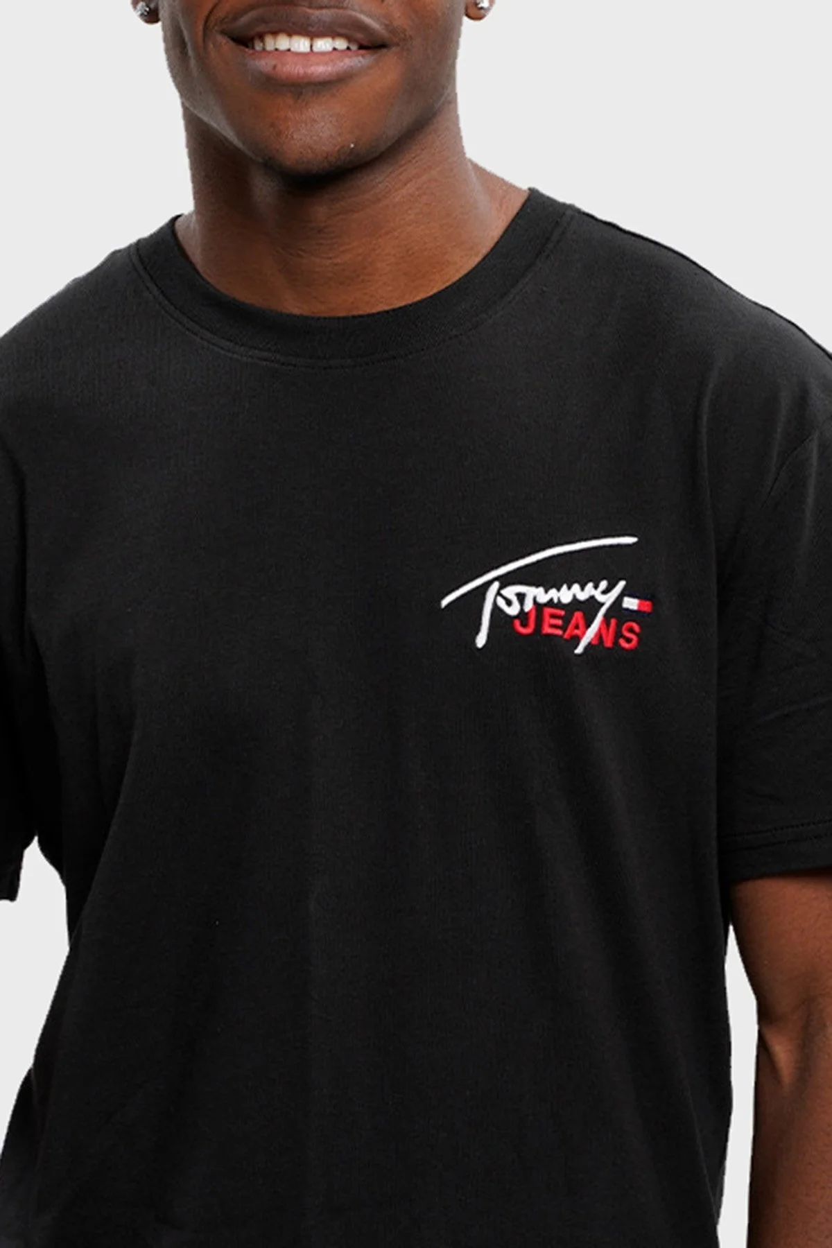 Tommy Jeans Logolu Bisiklet Yaka % 100 Pamuk Regular Fit Erkek T Shirt DM0DM16236 BDS SİYAH - 3