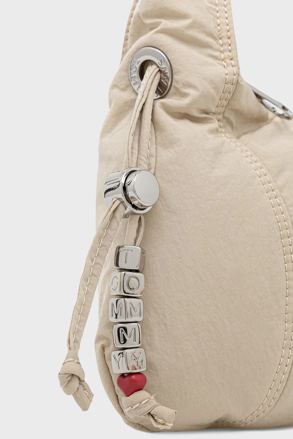 Tommy Jeans Logolu Büzgülü Askı Detaylı Kadın Çanta AW0AW18068 ABY BEJ - 6