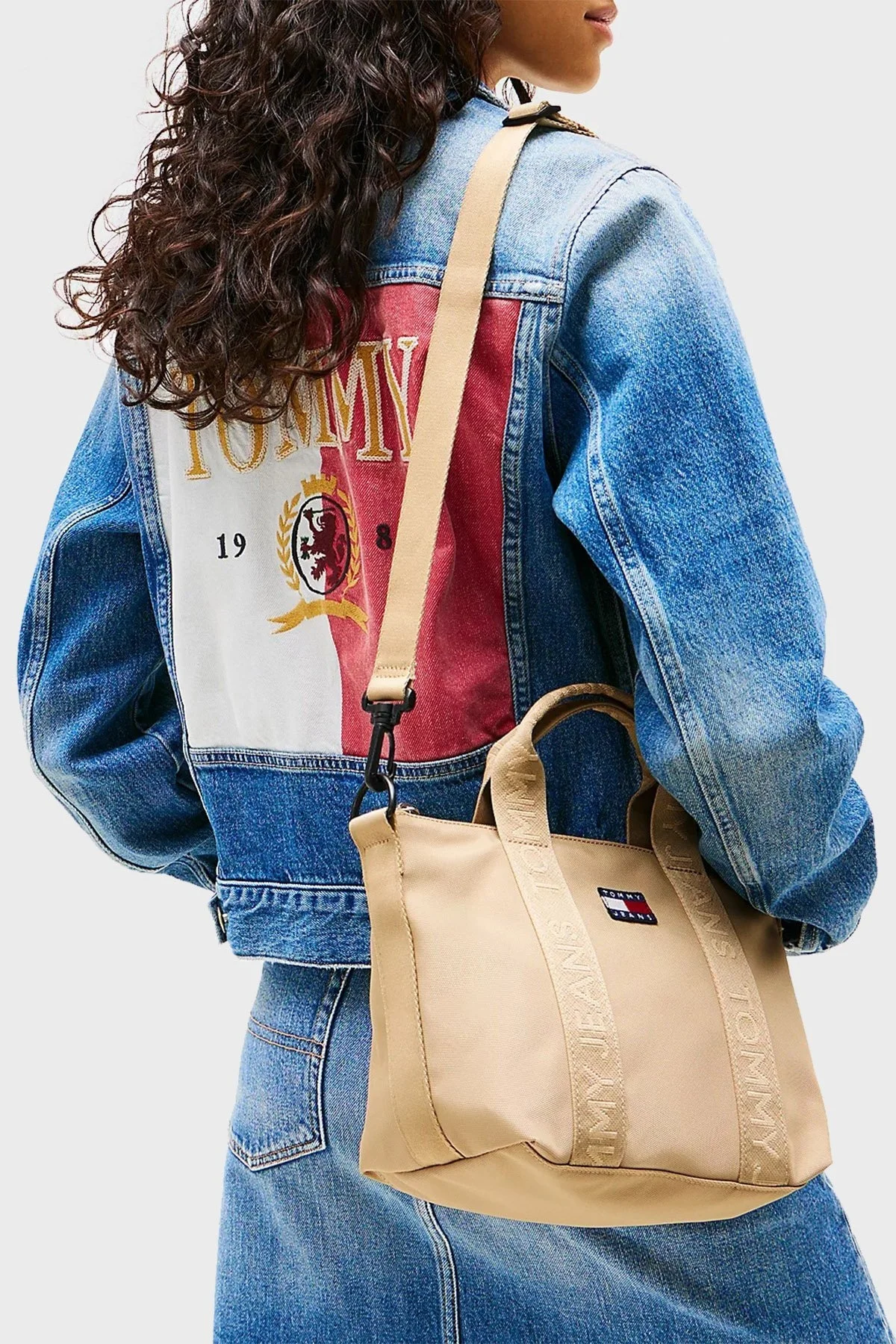 Tommy Jeans Logolu Çıkarılabilir Askılı Bayan Çanta AW0AW17288 ACT BEJ - 7