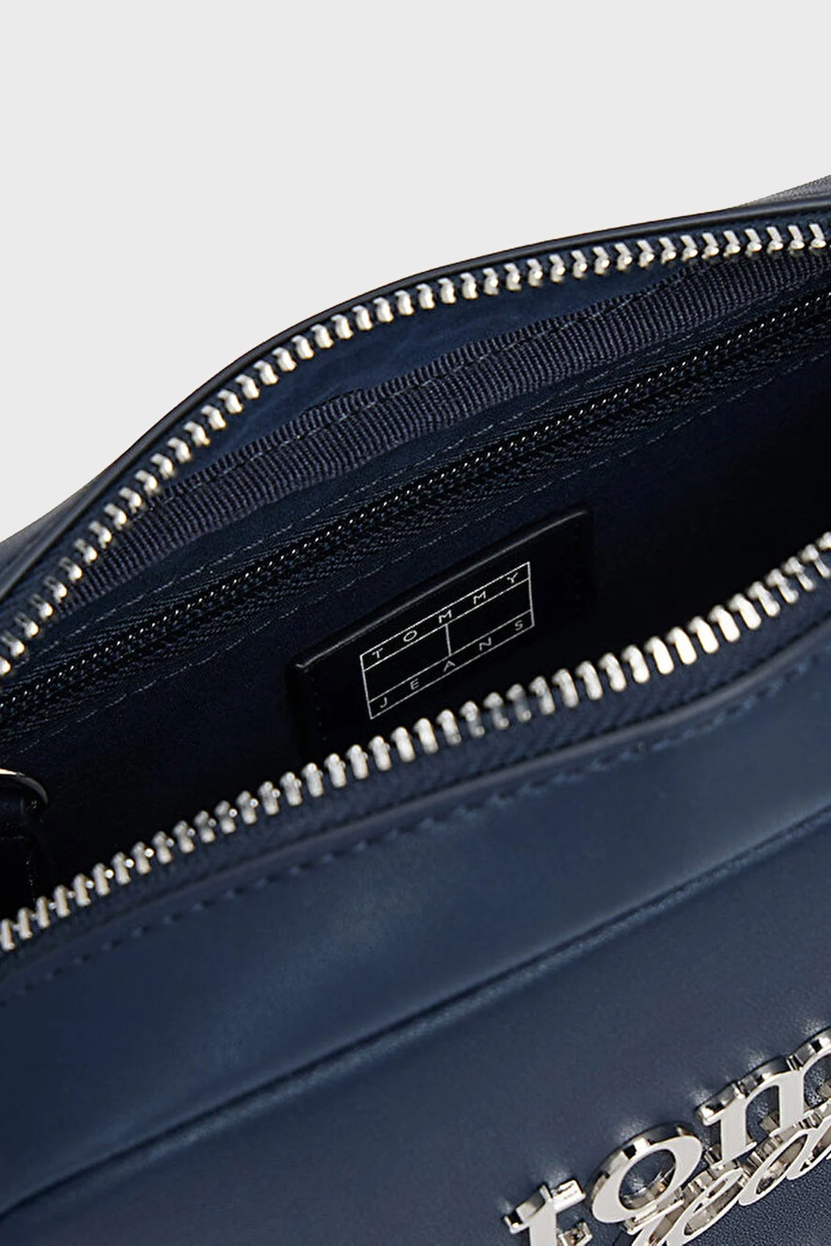 Tommy Jeans Logolu Çıkarılabilir Askılı Bayan Çanta AW0AW17897 C1G LACİVERT - 5