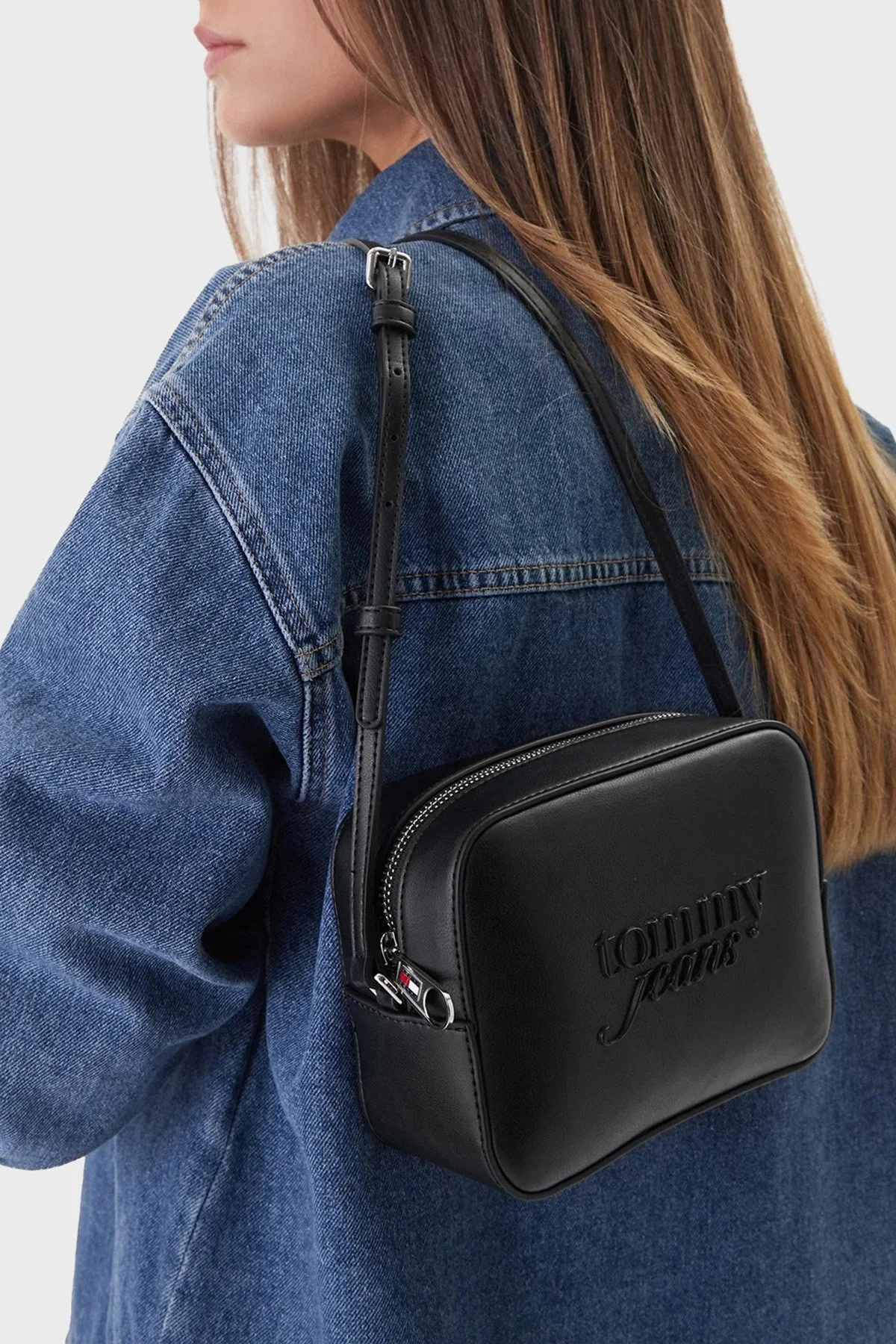 Tommy Jeans Logolu Çıkarılabilir Askılı Kadın Çanta AW0AW18451 BDS SİYAH - 2