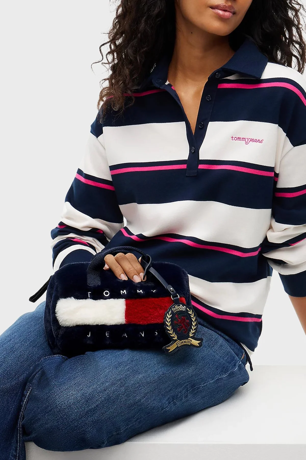 Tommy Jeans Logolu Çıkarılabilir Askılı Peluş Kadın Çanta AW0AW19080 C1G Lacivert - 2