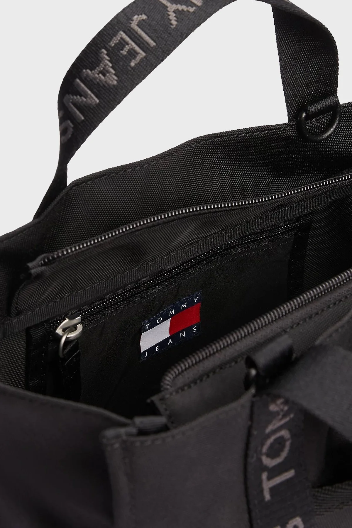 Tommy Jeans Logolu Çıkarılabilir Askılı Tote Bayan Çanta AW0AW17356 BDS SİYAH - 4