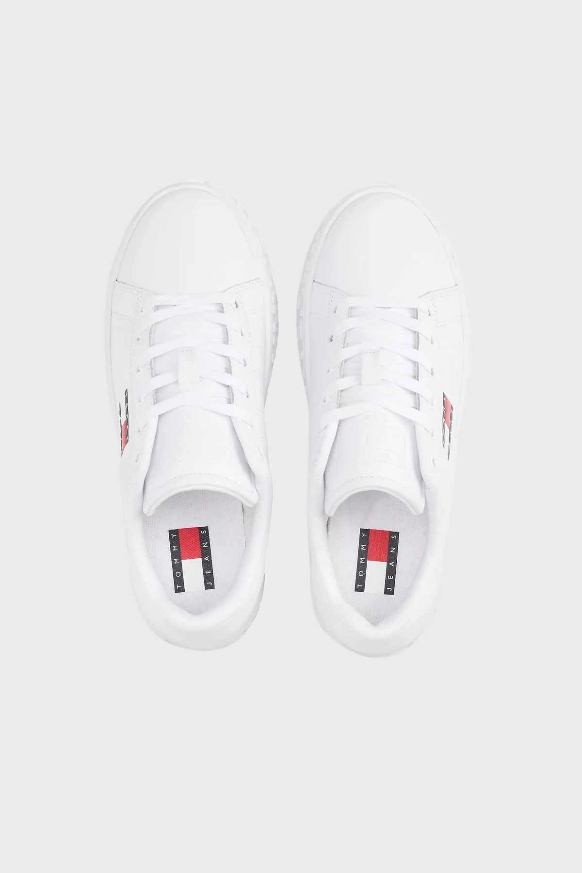 Tommy Jeans Logolu Deri Karışımlı Kalın Tabanlı Sneaker Bayan Ayakkabı EN0EN02703 YBS BEYAZ - 11