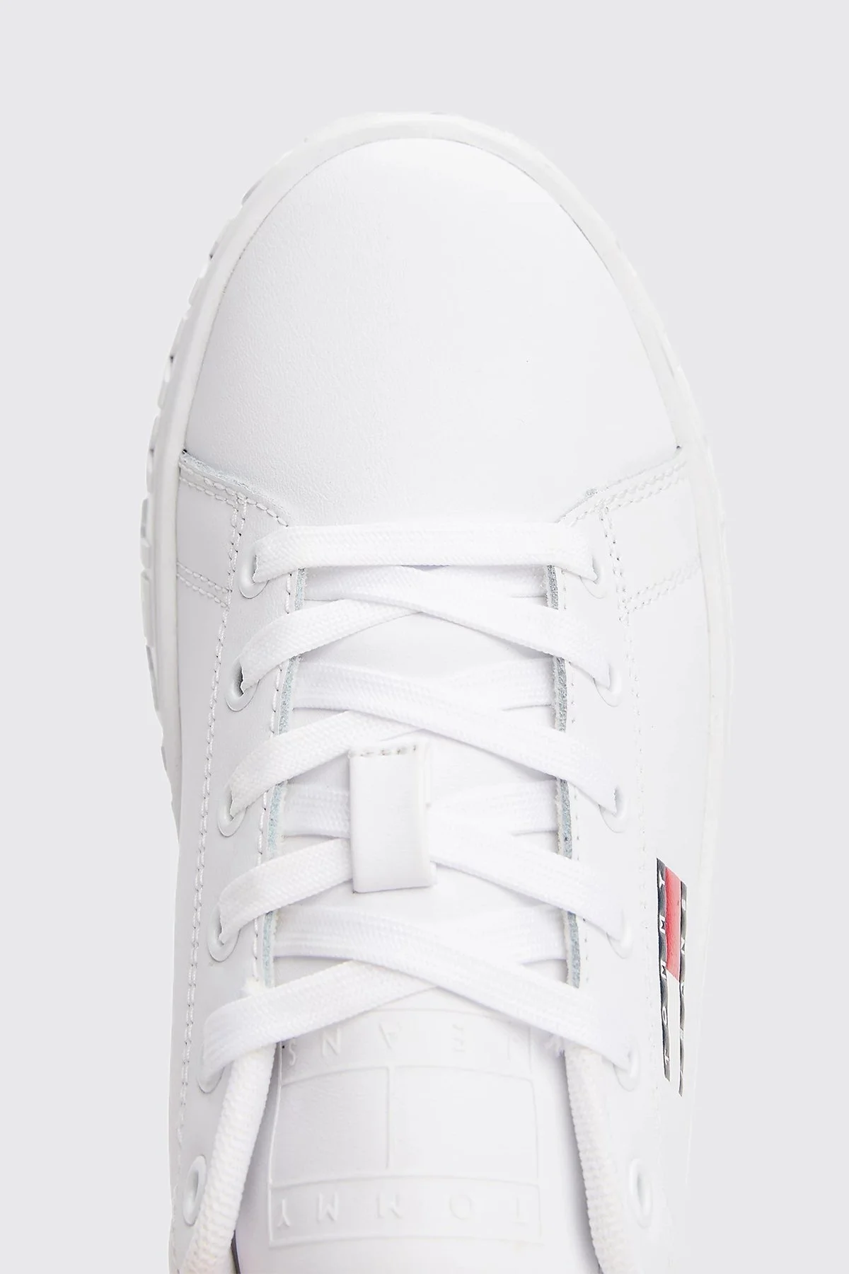 Tommy Jeans Logolu Deri Karışımlı Kalın Tabanlı Sneaker Bayan Ayakkabı EN0EN02703 YBS BEYAZ - 12