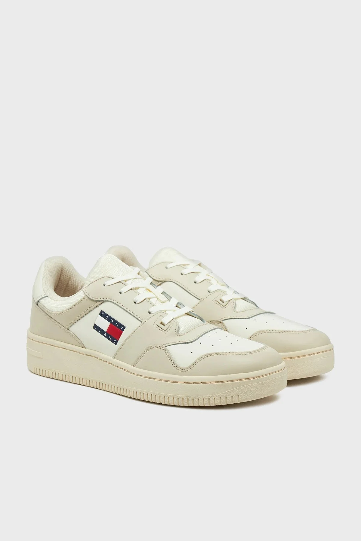Tommy Jeans Logolu Deri Karışımlı Sneaker Erkek Ayakkabı EM0EM01395 YBI BEYAZ - 2