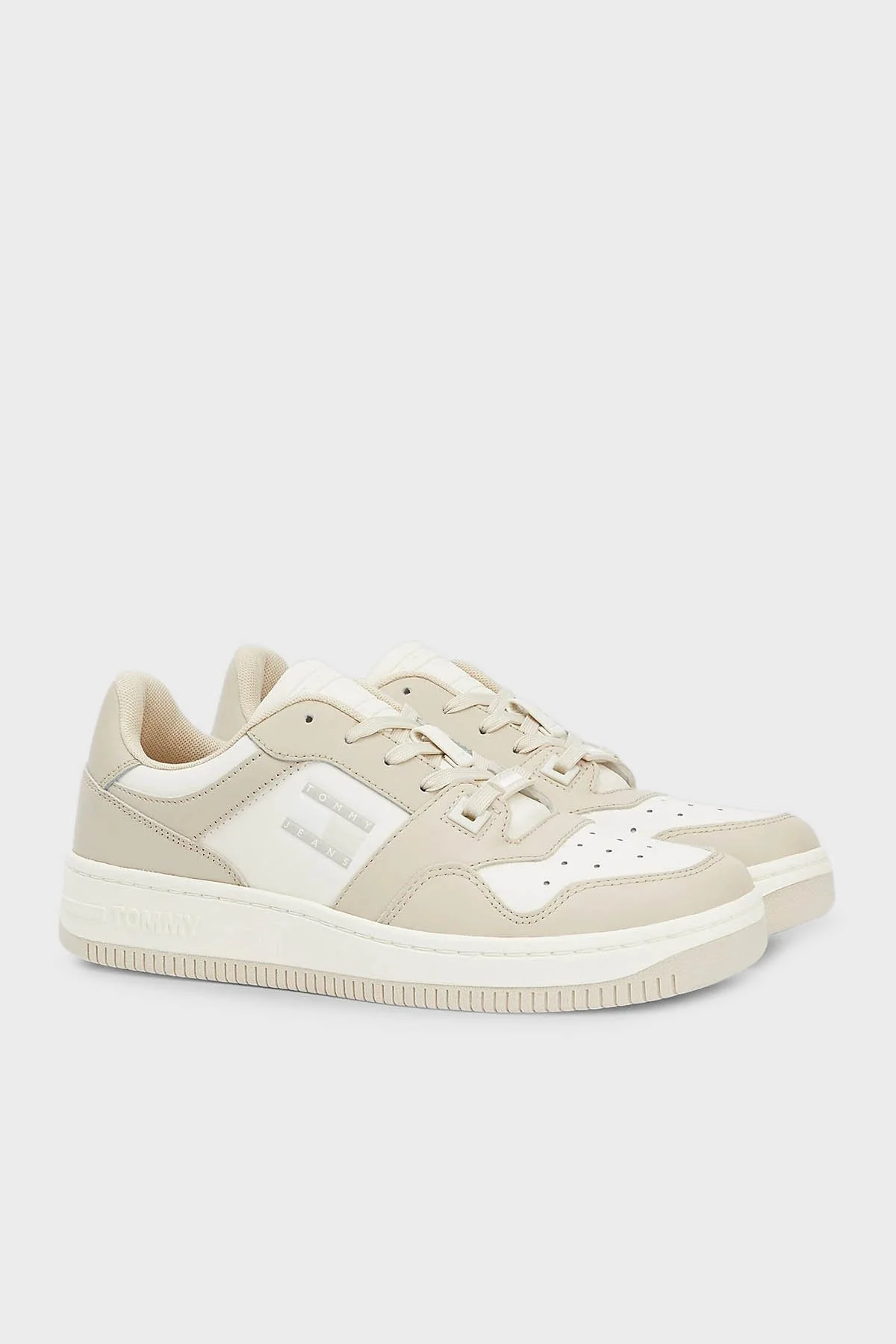 Tommy Jeans Logolu Deri Sneaker Bayan Ayakkabı EN0EN02103 ACI BEJ - 2
