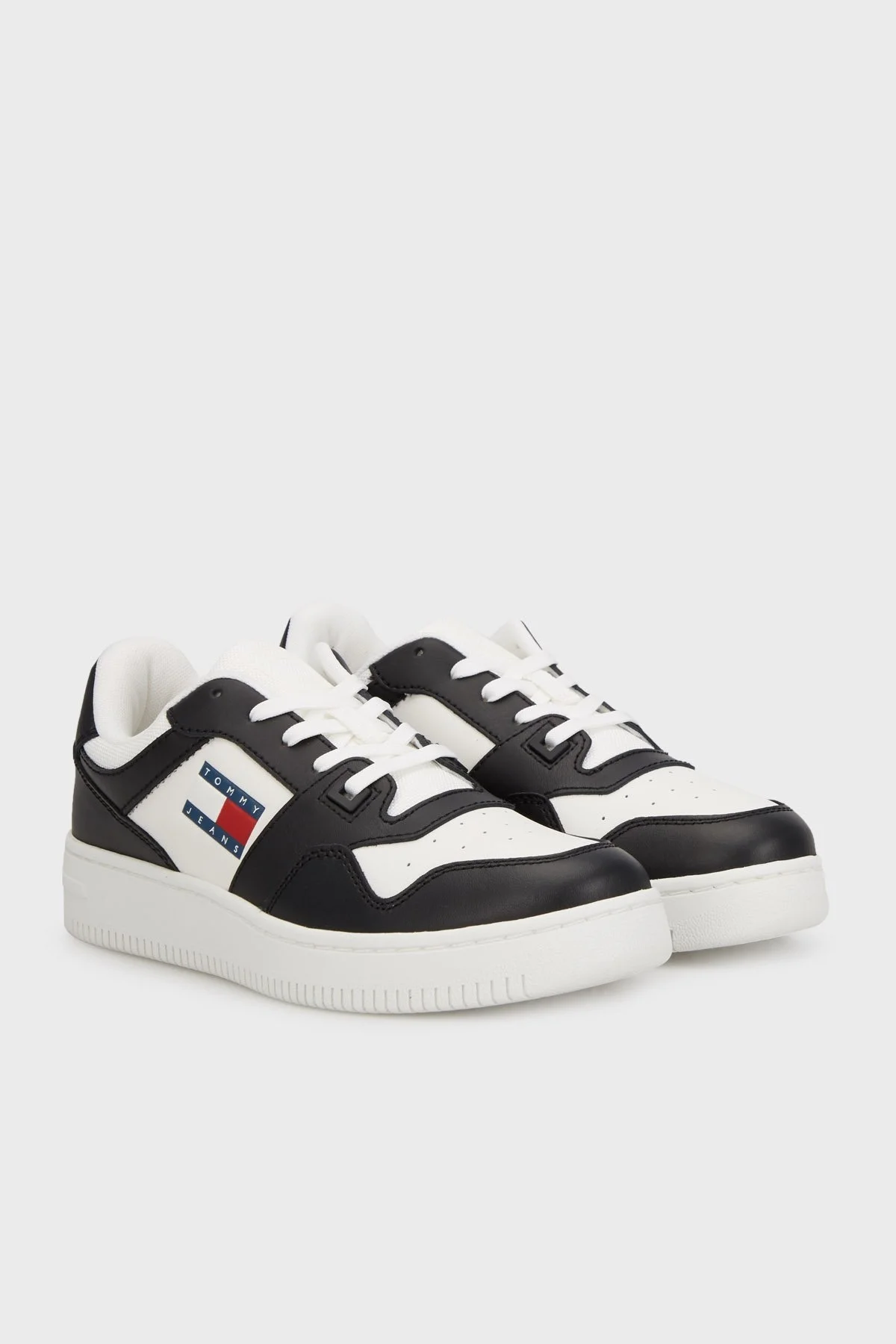 Tommy Jeans Logolu Deri Sneaker Bayan Ayakkabı EN0EN02505 0GS SİYAH - 2
