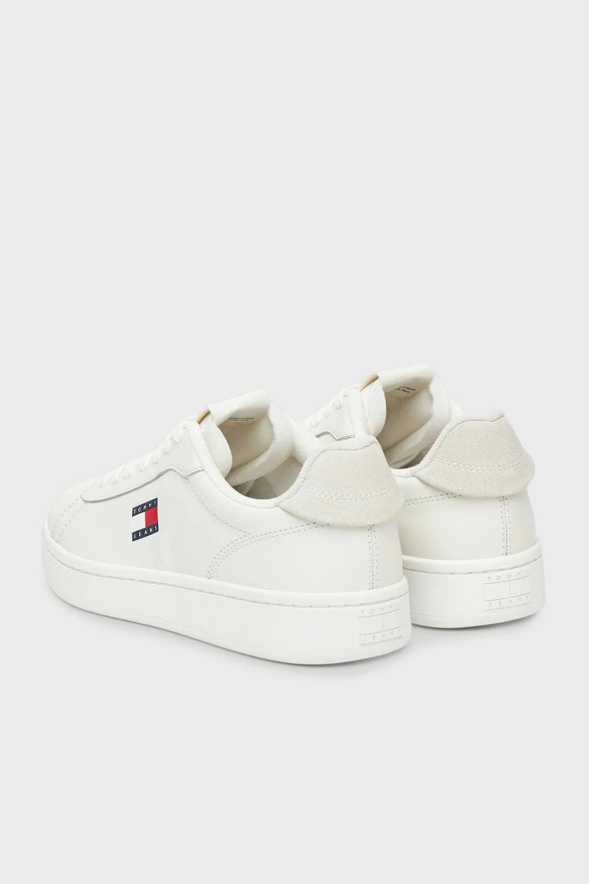 Tommy Jeans Logolu Deri Sneaker Bayan Ayakkabı EN0EN02815 YBL BEYAZ - 9