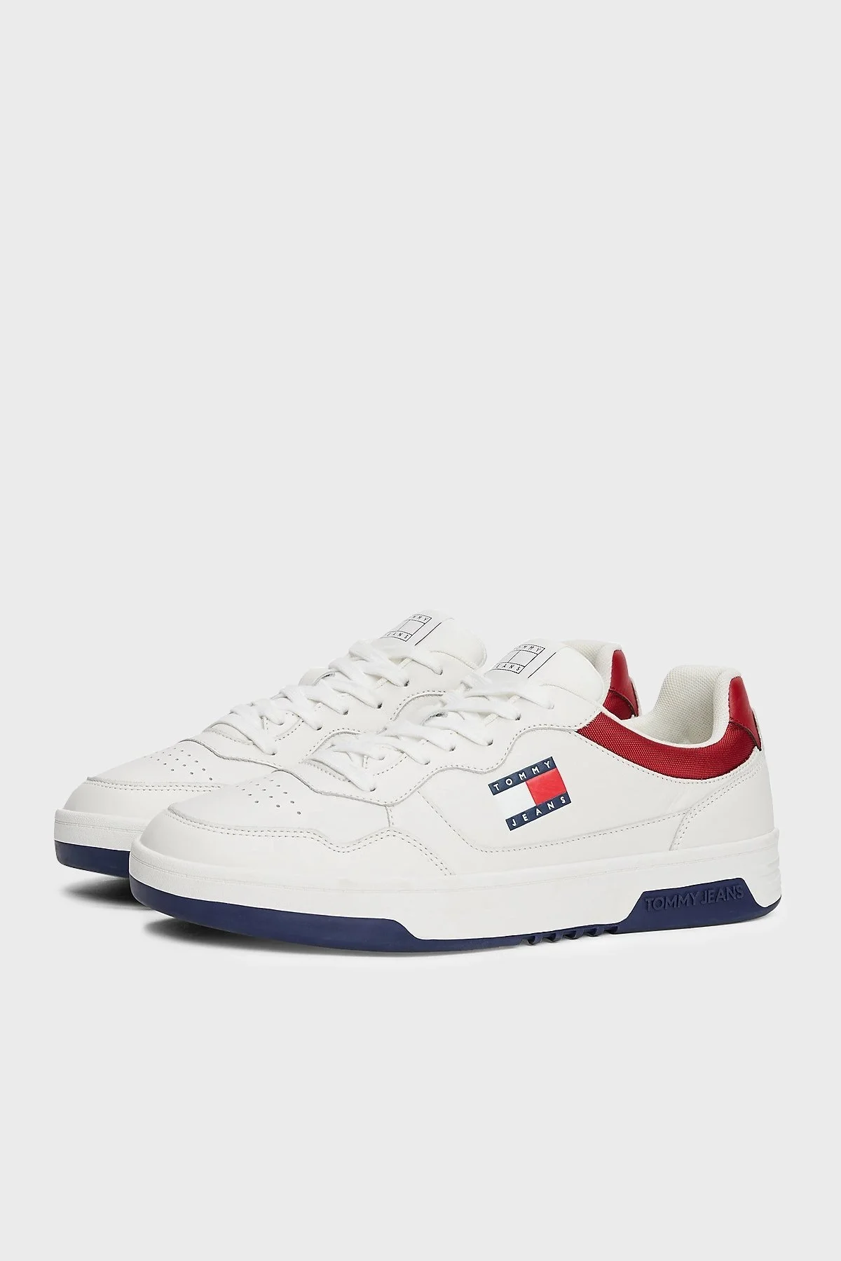 Tommy Jeans Logolu Deri Sneaker Erkek Ayakkabı EM0EM01443 0G1 BEYAZ-LACİVERT - 11