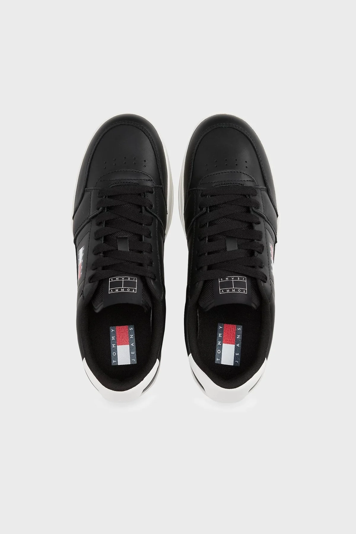 Tommy Jeans Logolu Deri Sneaker Erkek Ayakkabı EM0EM01574 BDS SİYAH - 5