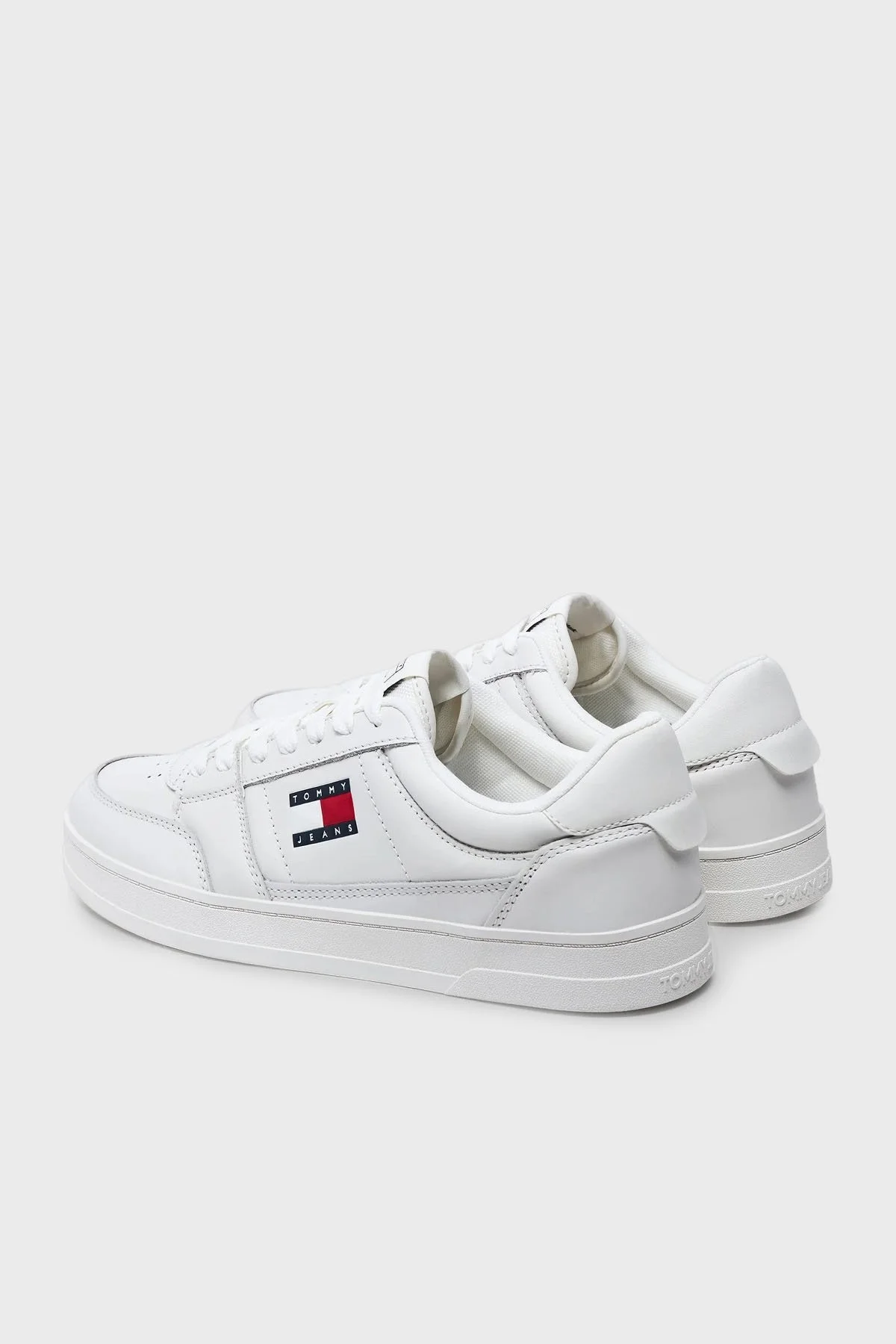Tommy Jeans Logolu Deri Sneaker Erkek Ayakkabı EM0EM01574 YBL BEYAZ - 3