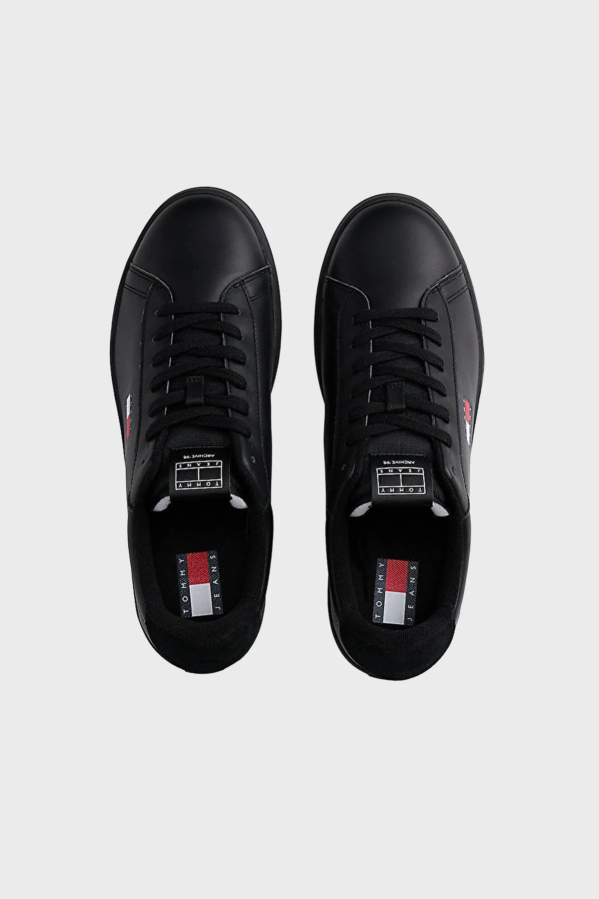 Tommy Jeans Logolu Deri Sneaker Erkek Ayakkabı EM0EM01596 0GQ SİYAH - 4