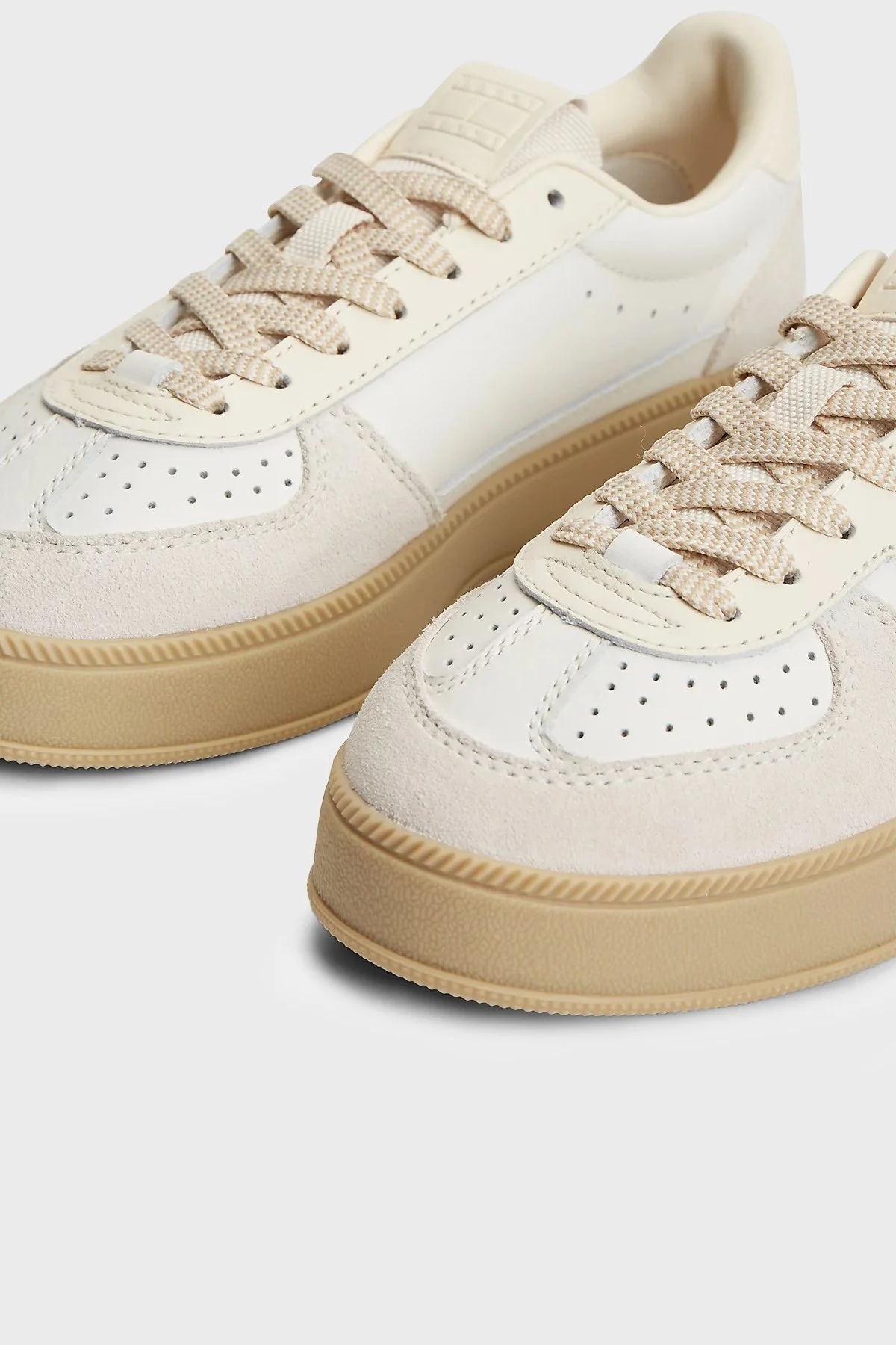Tommy Jeans Logolu Deri Sneaker Kadın Ayakkabı EN0EN03091 YBL Beyaz - 7