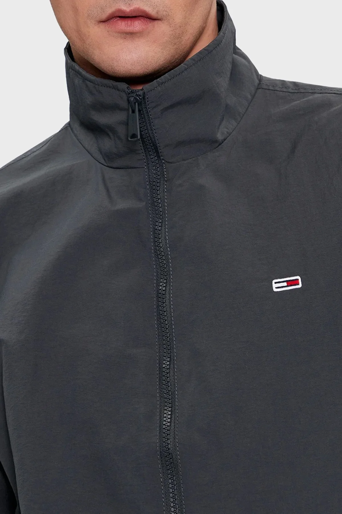 Tommy Jeans Logolu Dik Yaka Regular Fit İnce Erkek Mont DM0DM17982 PUB KOYU GRİ - 5