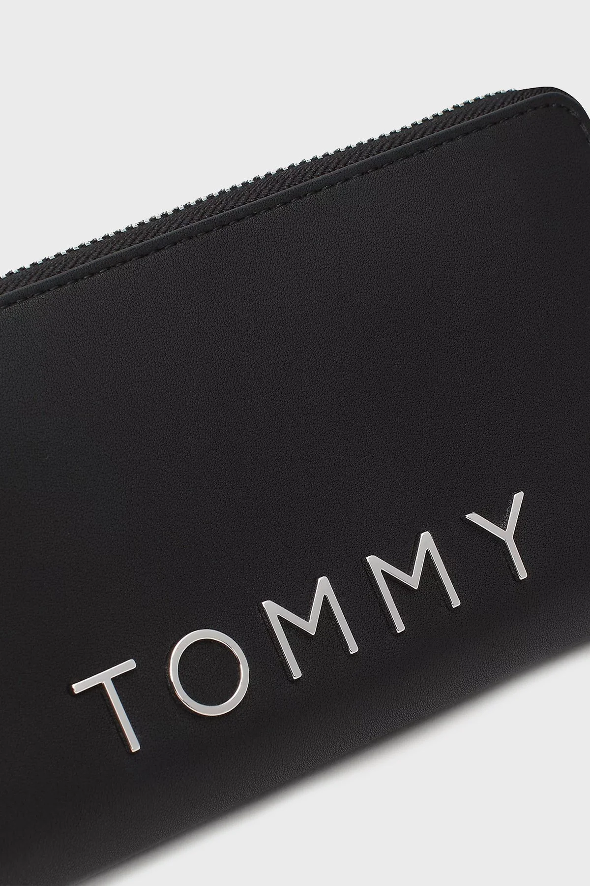 Tommy Jeans Logolu Fermuarlı Bayan Cüzdan AW0AW16485 BDS SİYAH - 4