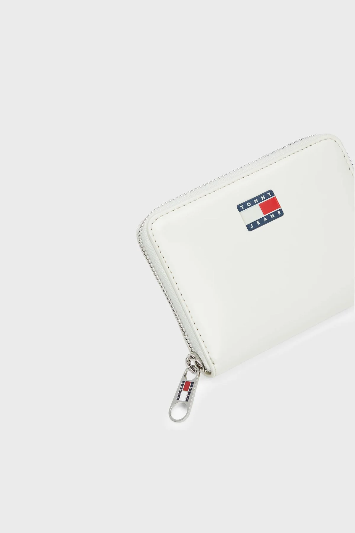Tommy Jeans Logolu Fermuarlı Bayan Cüzdan AW0AW18090 YBI BEYAZ - 3