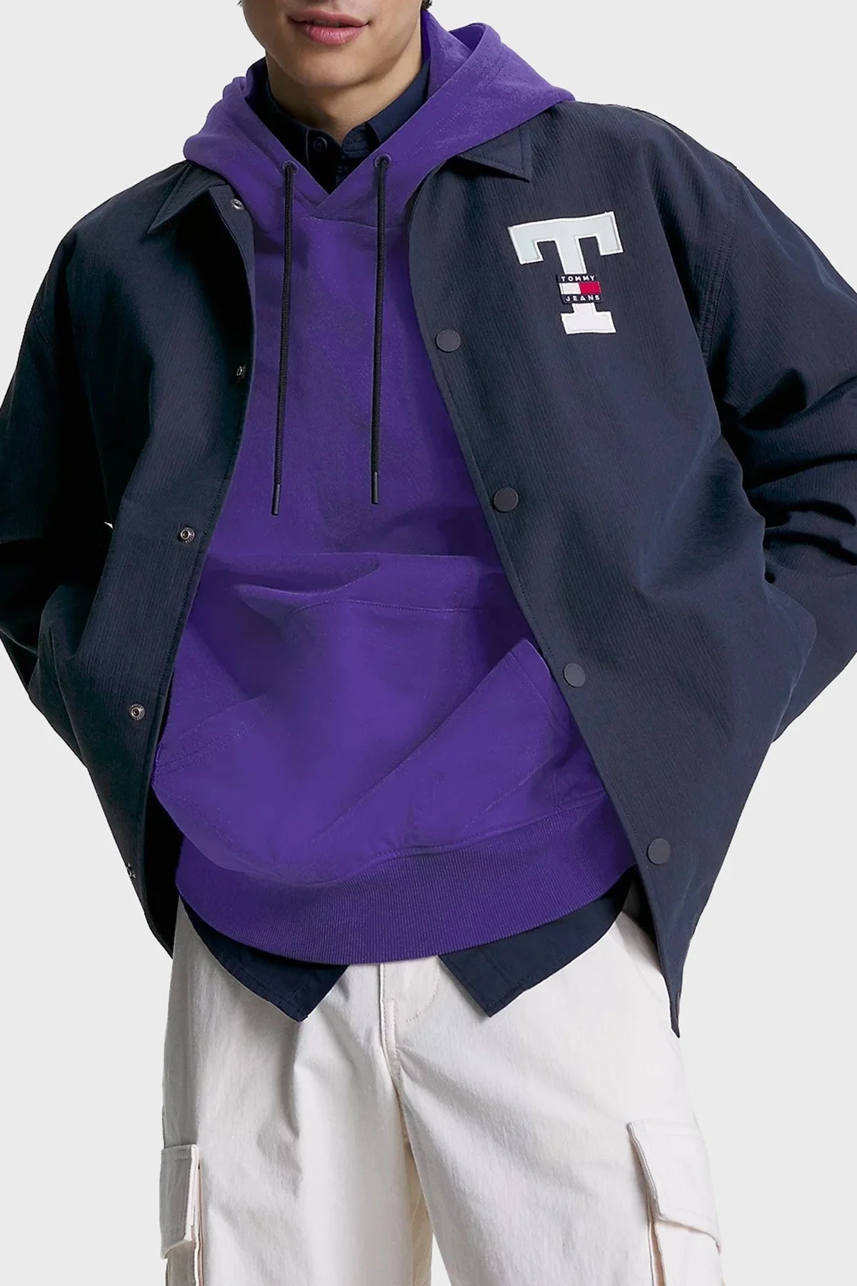 Tommy Jeans Logolu Fitilli Kadife Erkek Gömlek DM0DM16779 DW5 LACİVERT - 1