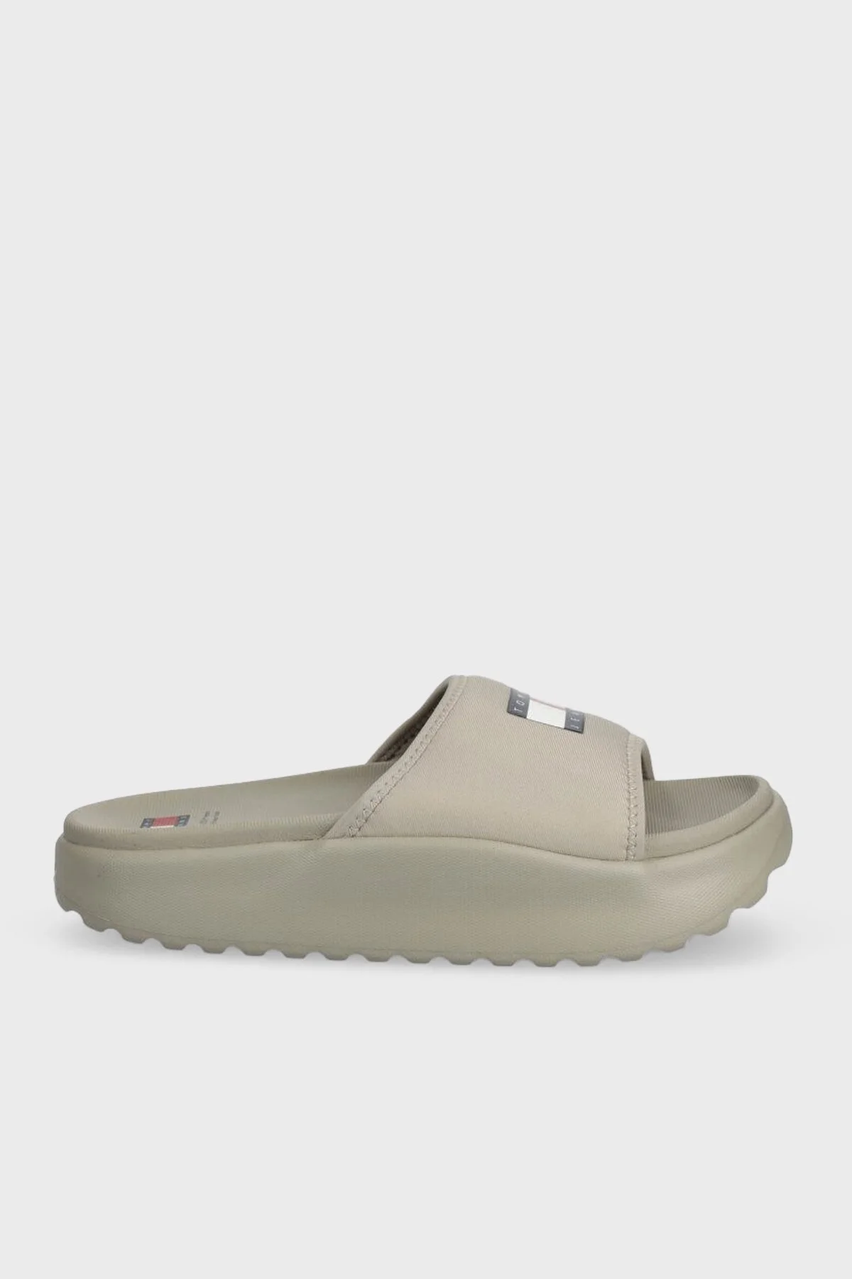 Tommy Jeans Logolu Kalın Tabanlı Bayan Terlik EN0EN02448 PKQ GRİ - 6