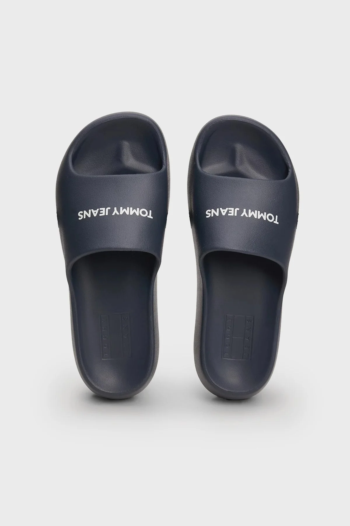 Tommy Jeans Logolu Kalın Tabanlı Bayan Terlik EN0EN02454 C1G LACİVERT - 12