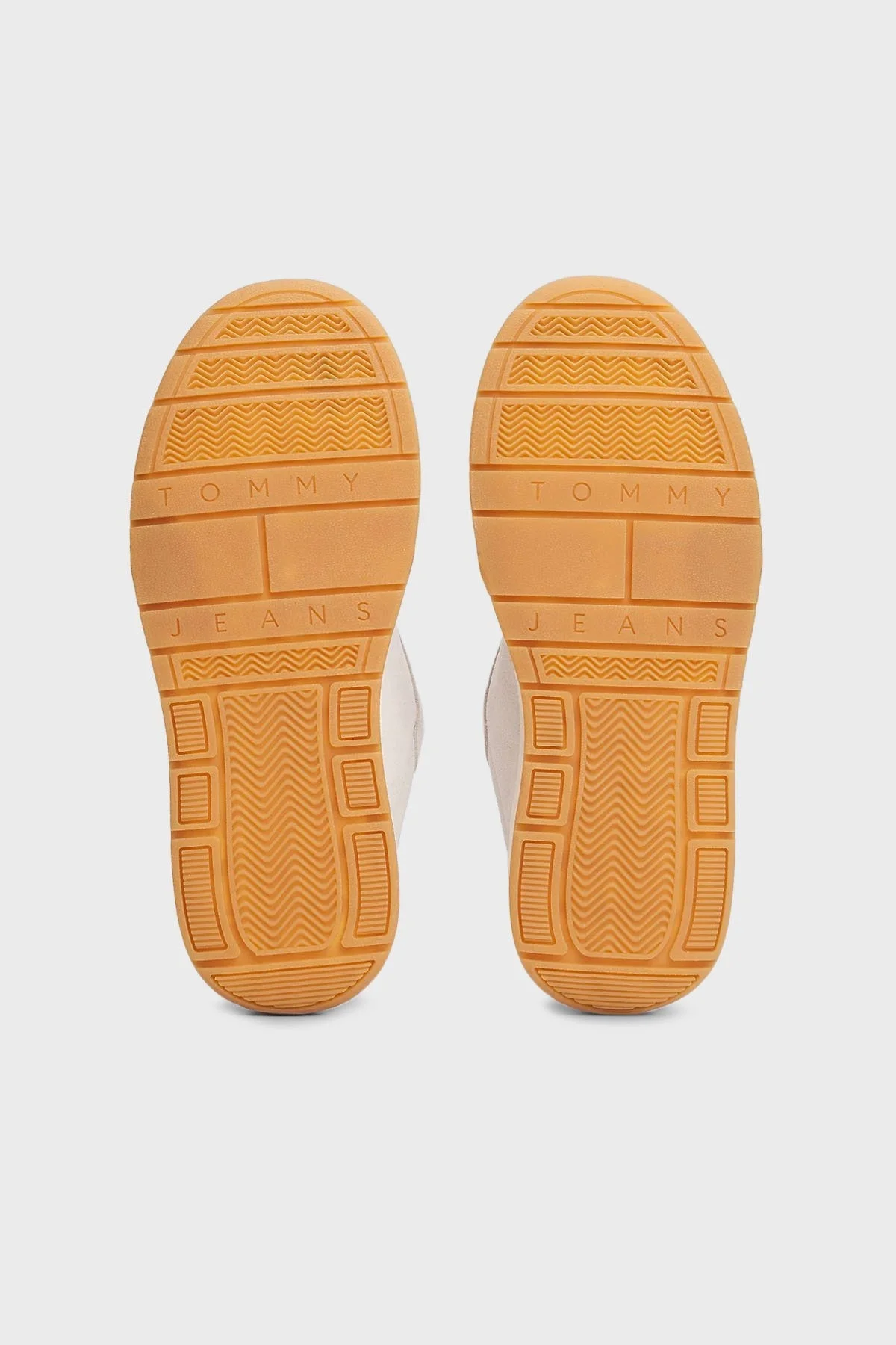 Tommy Jeans Logolu Kalın Tabanlı Süet Sneaker Bayan Ayakkabı EN0EN02677 P06 BEYAZ-GRİ - 7