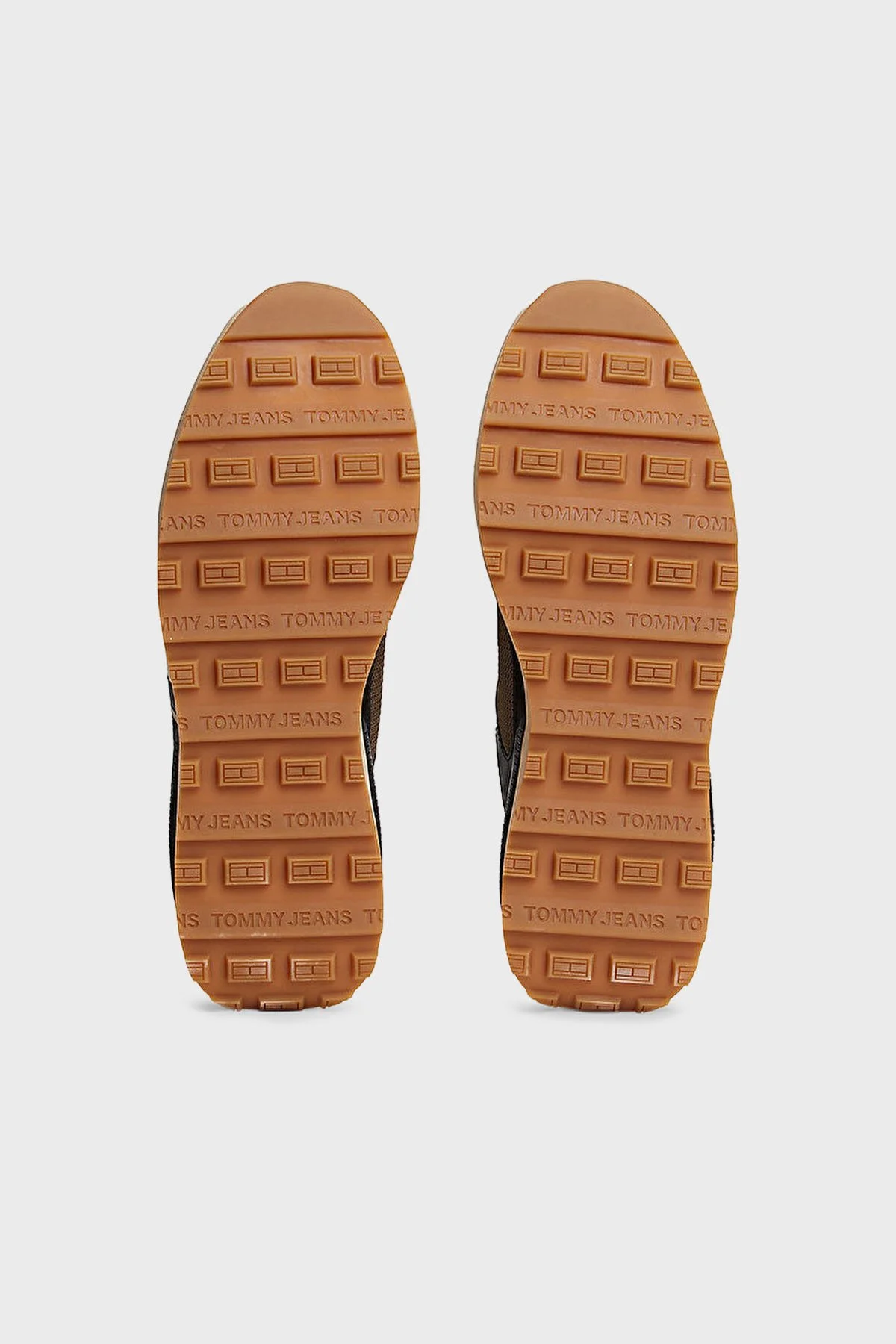 Tommy Jeans Logolu Kalın Tabanlı Süet Sneaker Erkek Ayakkabı EM0EM01537 RBM KOYU HAKİ - 7