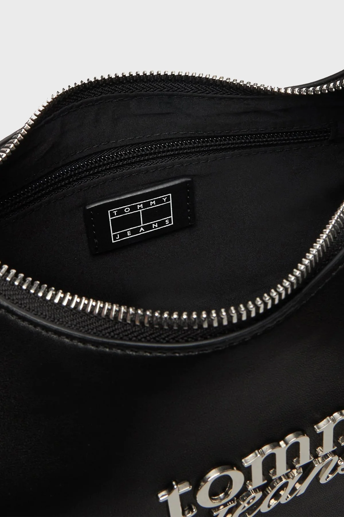 Tommy Jeans Logolu Omuz Askılı Bayan Çanta AW0AW17895 BDS SİYAH - 6