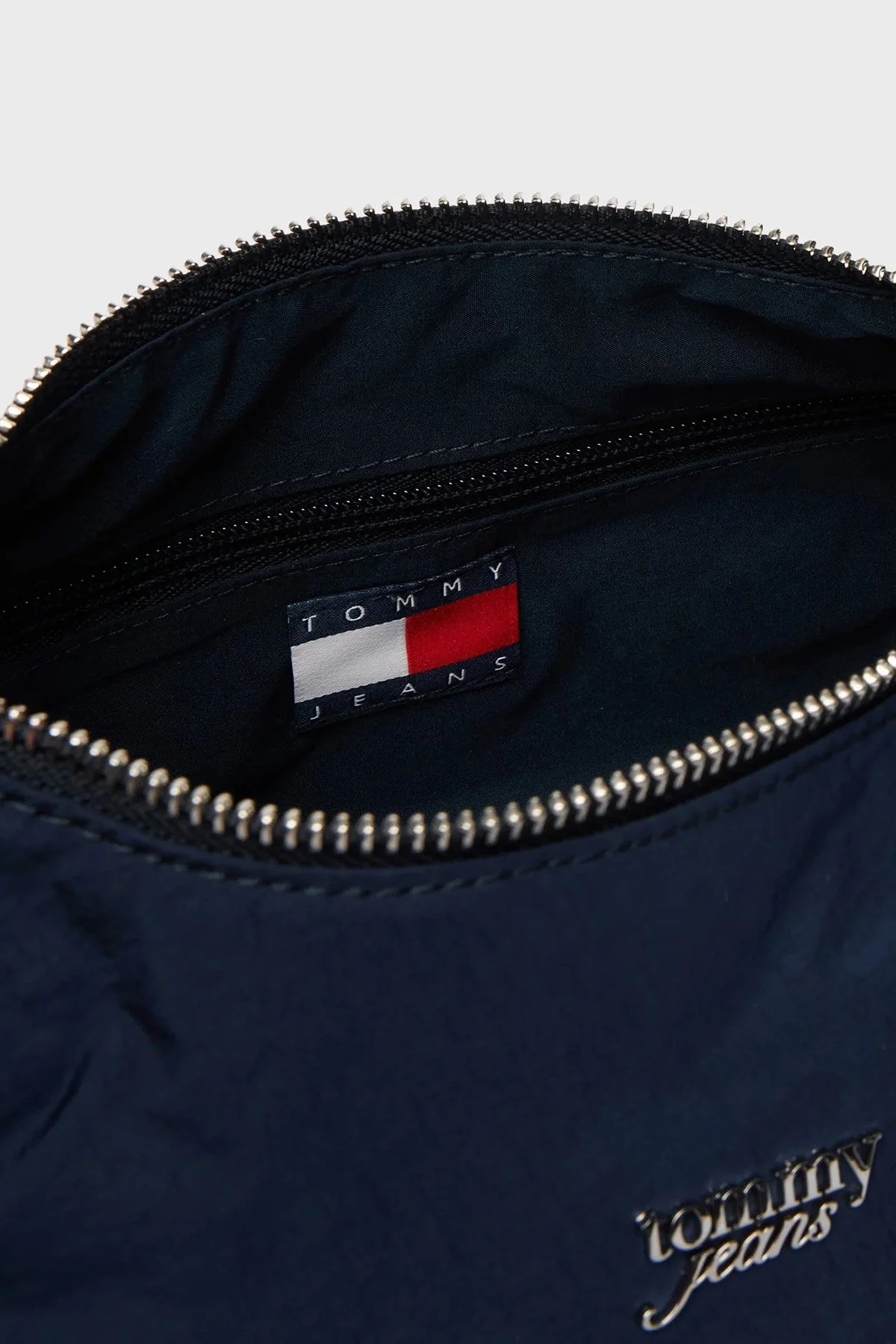 Tommy Jeans Logolu Omuz Askılı Kadın Çanta AW0AW18583 C1G LACİVERT - 5