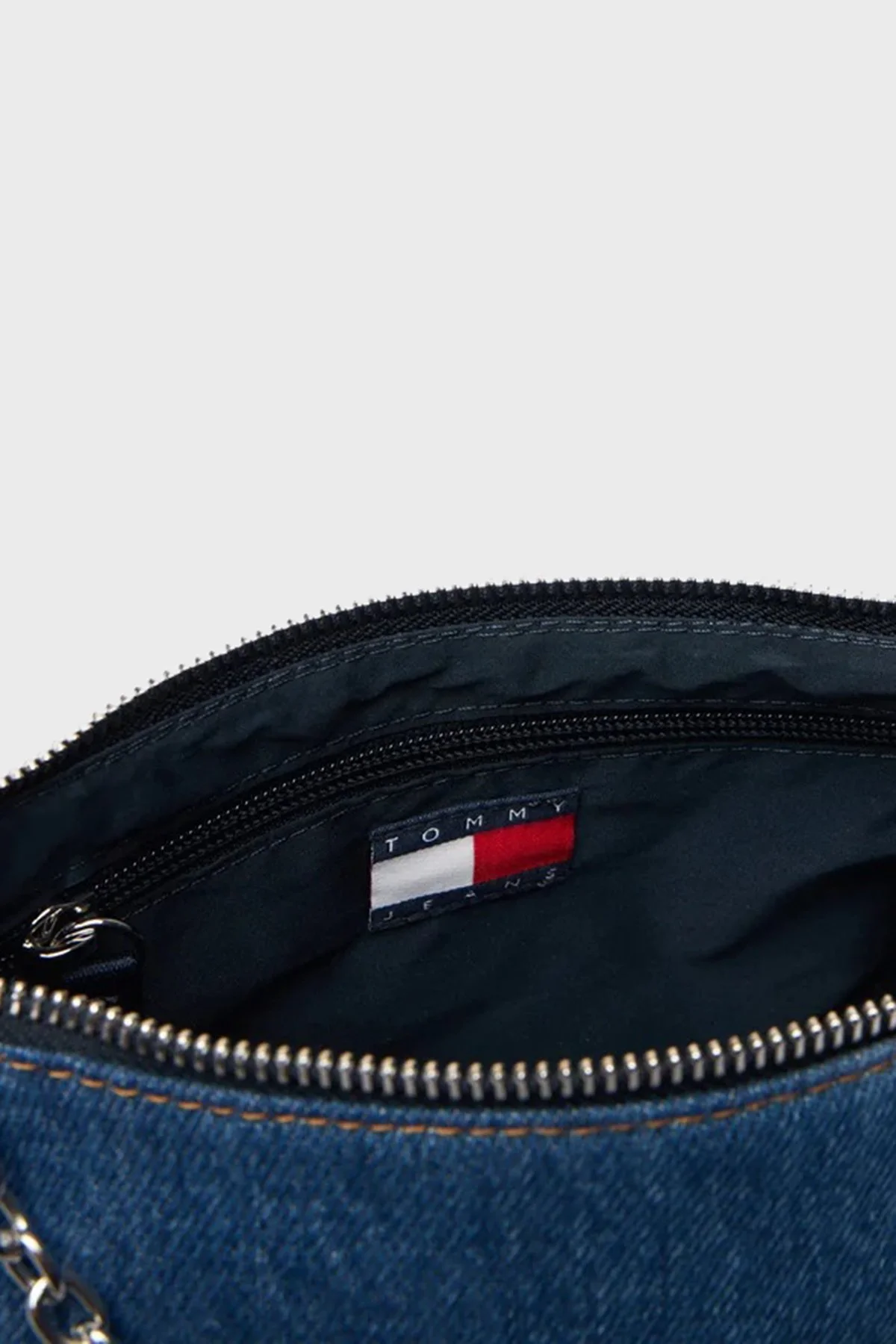 Tommy Jeans Logolu Omuz Askılı Zincir Detaylı Denim Kadın Çanta AW0AW18575 1A7 MAVİ - 6