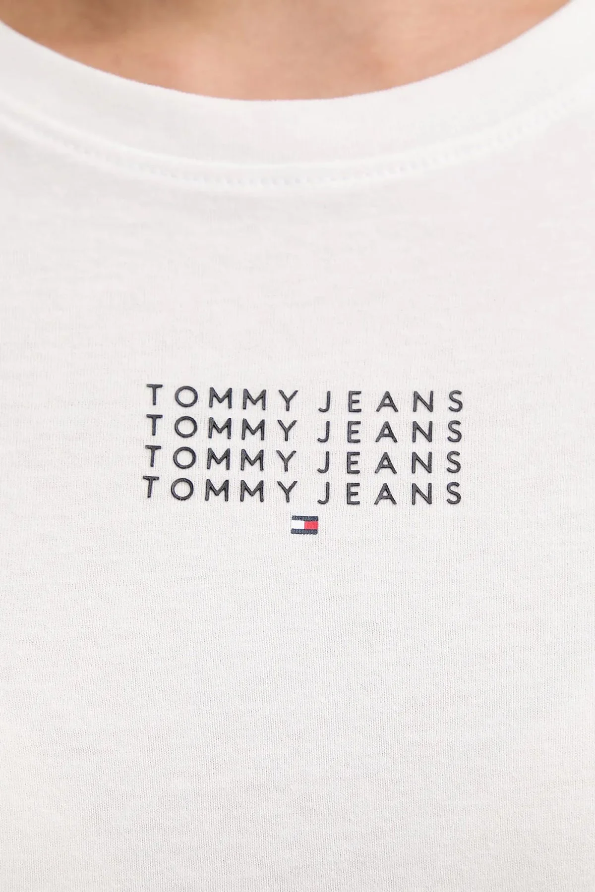 Tommy Jeans Logolu Pamuklu Bisiklet Yaka Kadın T Shirt DW0DW21841 YBL BEYAZ - 5