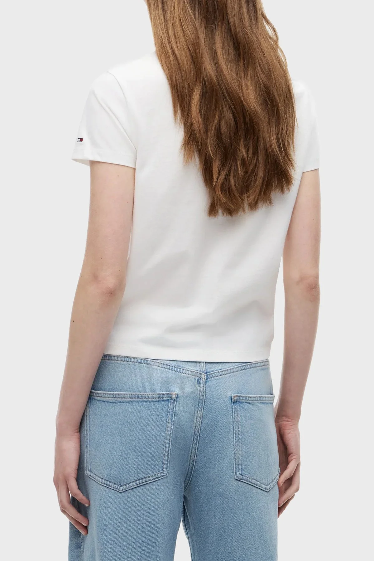 Tommy Jeans Logolu Pamuklu Bisiklet Yaka Kadın T Shirt DW0DW22905 YBL Beyaz - 3