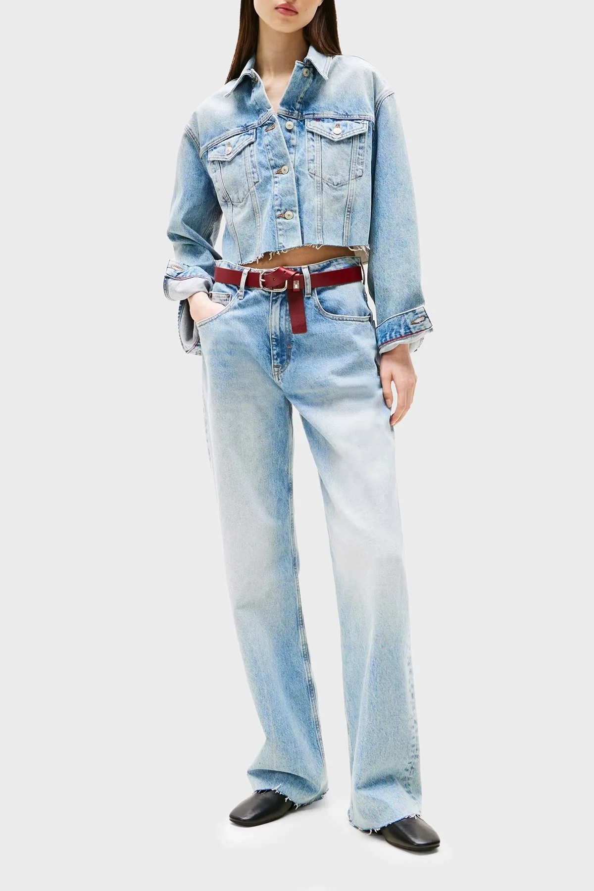 Tommy Jeans Logolu Pamuklu Oversize Fit Kalsik Yaka Crop Bayan Kot Ceket DW0DW21063 1A5 MAVİ - 2