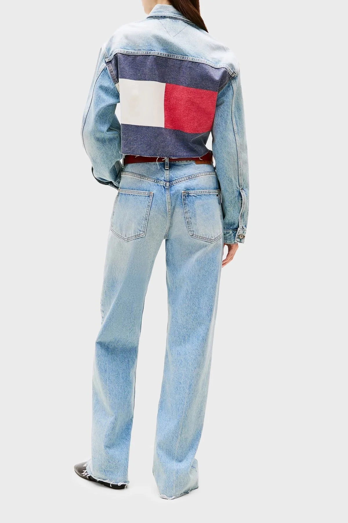 Tommy Jeans Logolu Pamuklu Oversize Fit Kalsik Yaka Crop Bayan Kot Ceket DW0DW21063 1A5 MAVİ - 3