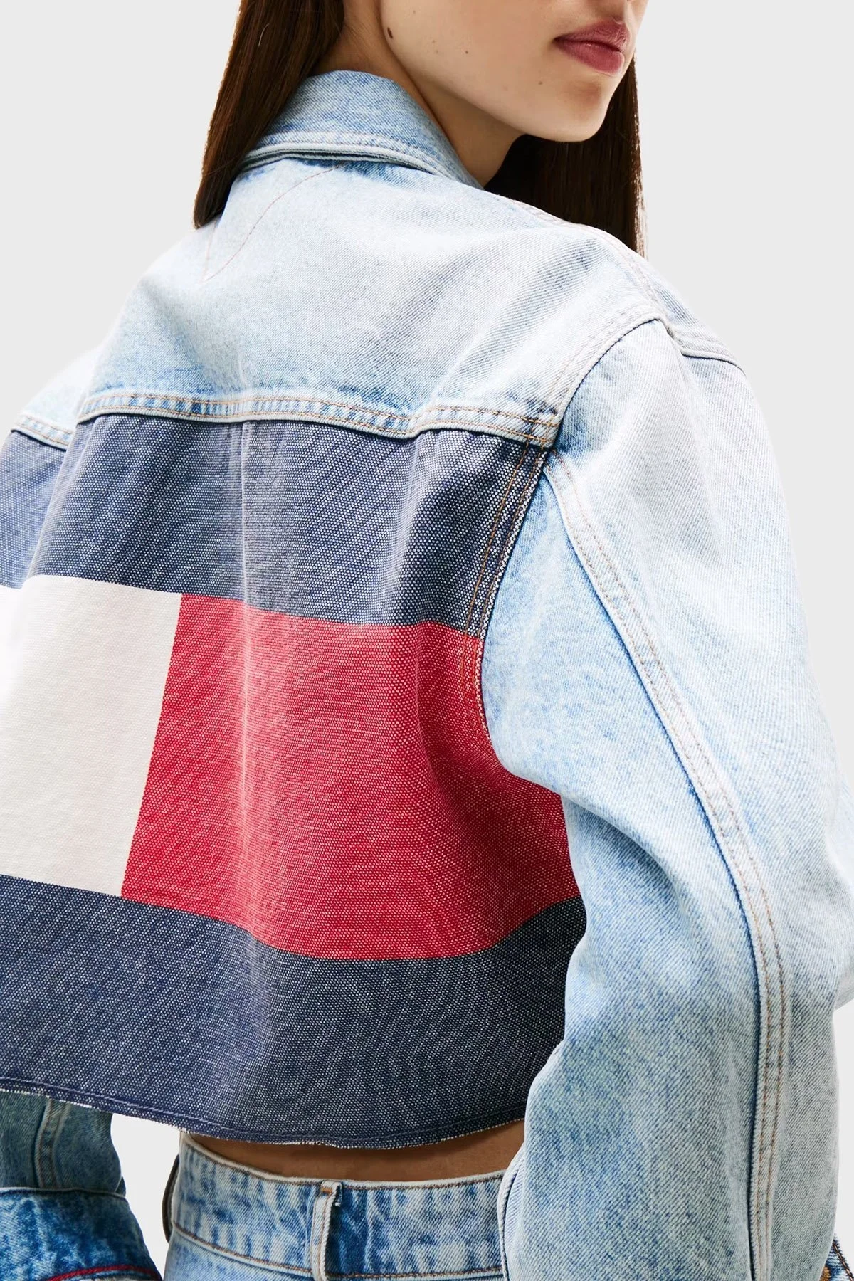 Tommy Jeans Logolu Pamuklu Oversize Fit Kalsik Yaka Crop Bayan Kot Ceket DW0DW21063 1A5 MAVİ - 5