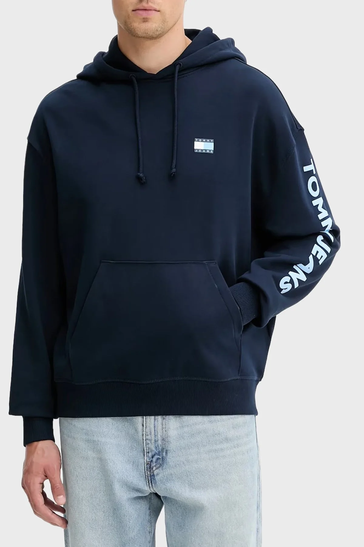 Tommy Jeans Logolu Pamuklu Relaxed Fit Kapüşonlu Kanguru Cepli Erkek Sweat DM0DM21834 C1G LACİVERT - 1