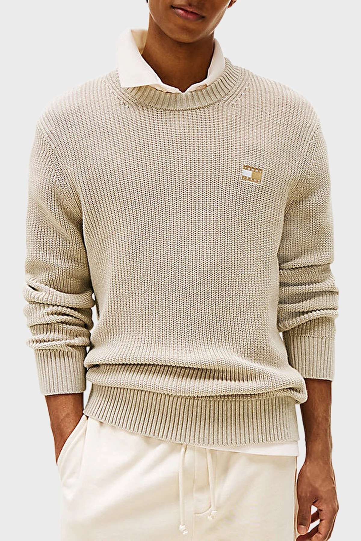 Tommy Jeans Logolu Pamuklu Slim Fit Bisiklet Yaka Örgü Erkek Kazak DM0DM21652 AD2 BEJ - 1