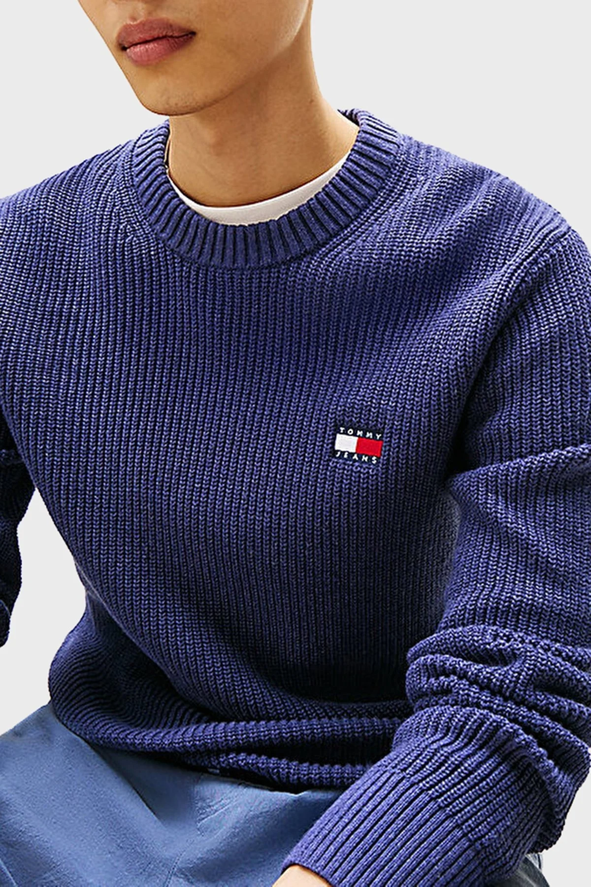 Tommy Jeans Logolu Pamuklu Slim Fit Bisiklet Yaka Örgü Erkek Kazak DM0DM21652 DSE LACİVERT - 4