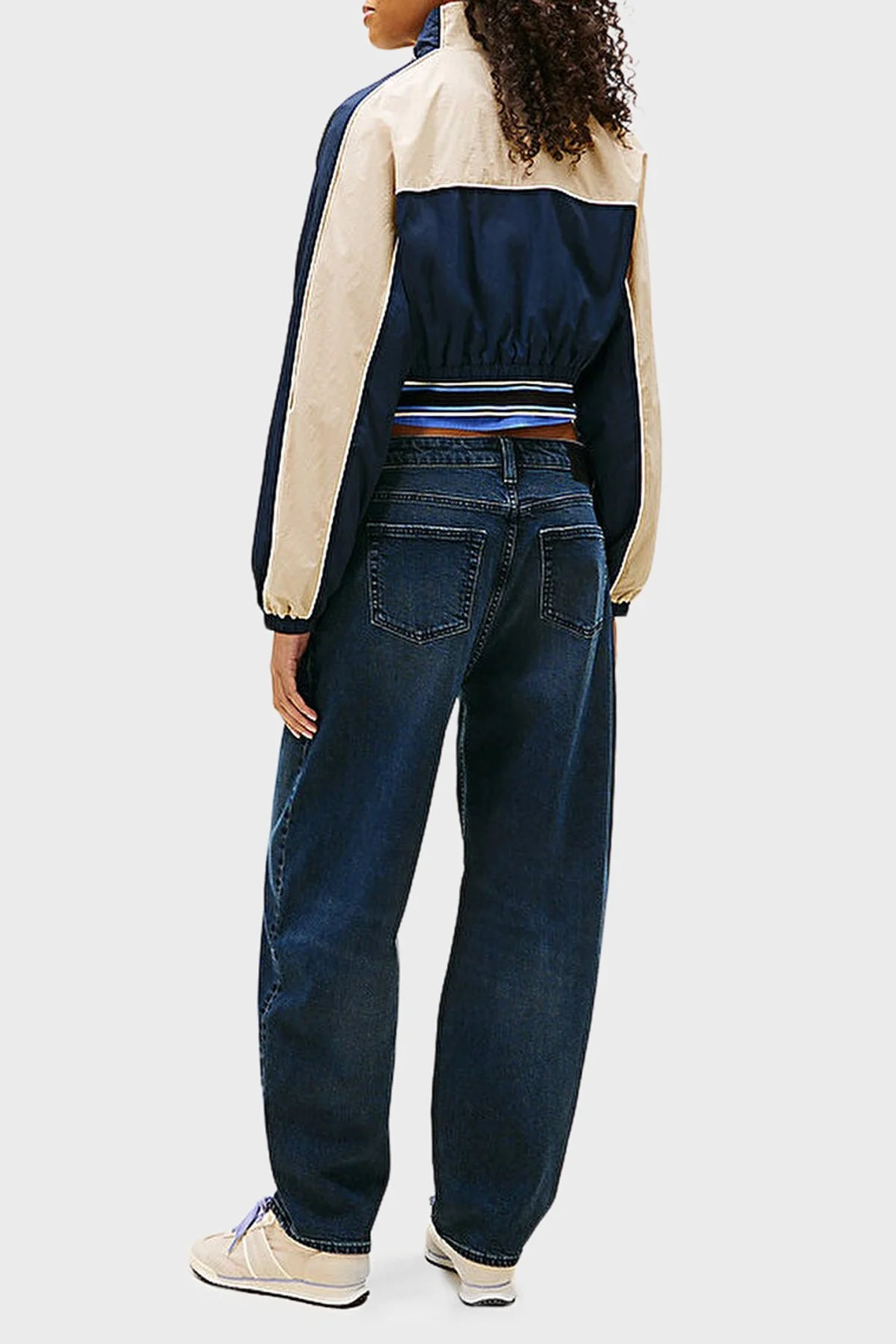 Tommy Jeans Logolu Regular Fit Dik Yaka Crop Kadın Mont DW0DW22055 C1G LACİVERT - 3