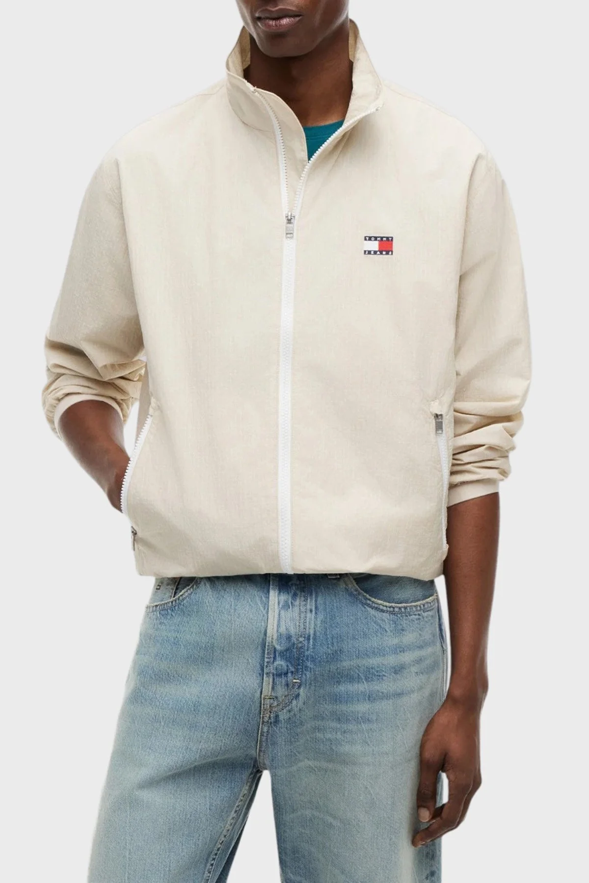 Tommy Jeans Logolu Regular Fit Dik Yaka Erkek Mont DM0DM23229 ACI Bej - 1