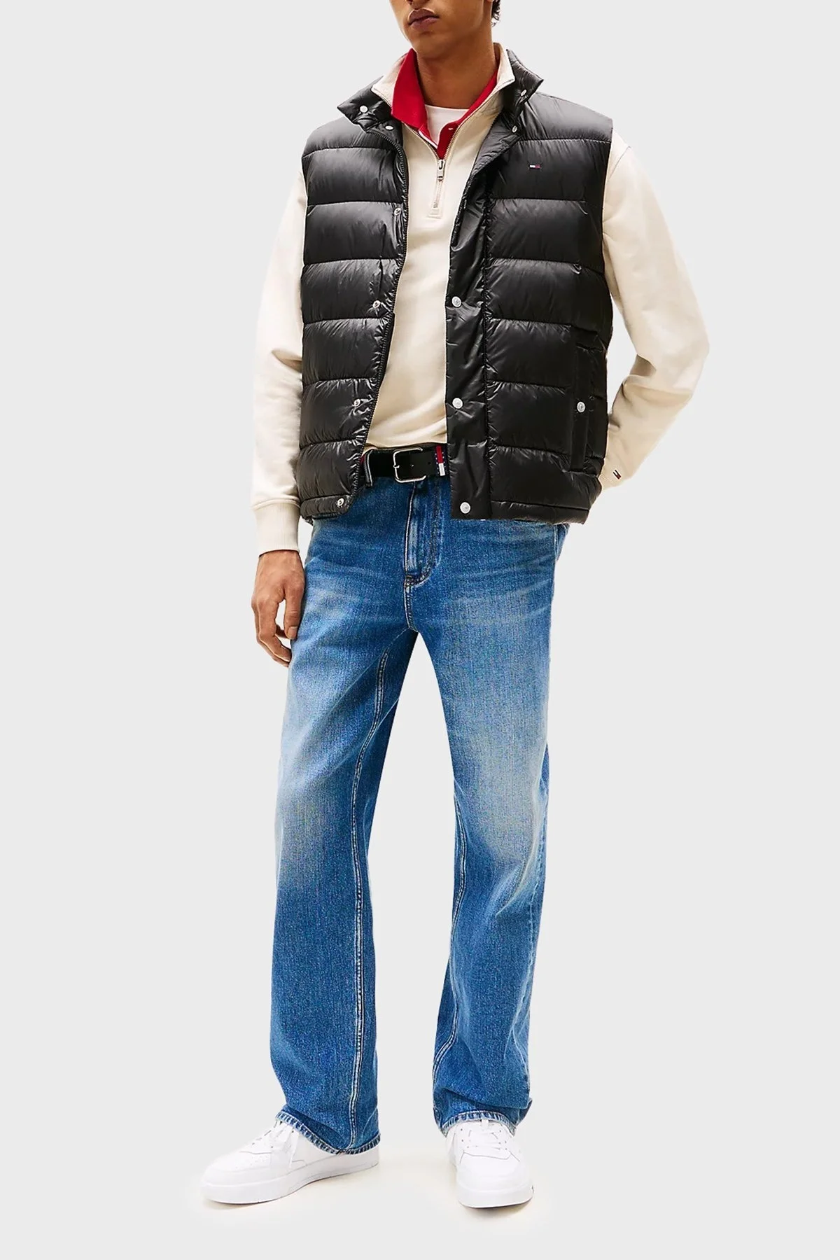 Tommy Jeans Logolu Regular Fit Dik Yaka Kapitoneli Erkek Yelek DM0DM21777 BDS SİYAH - 2