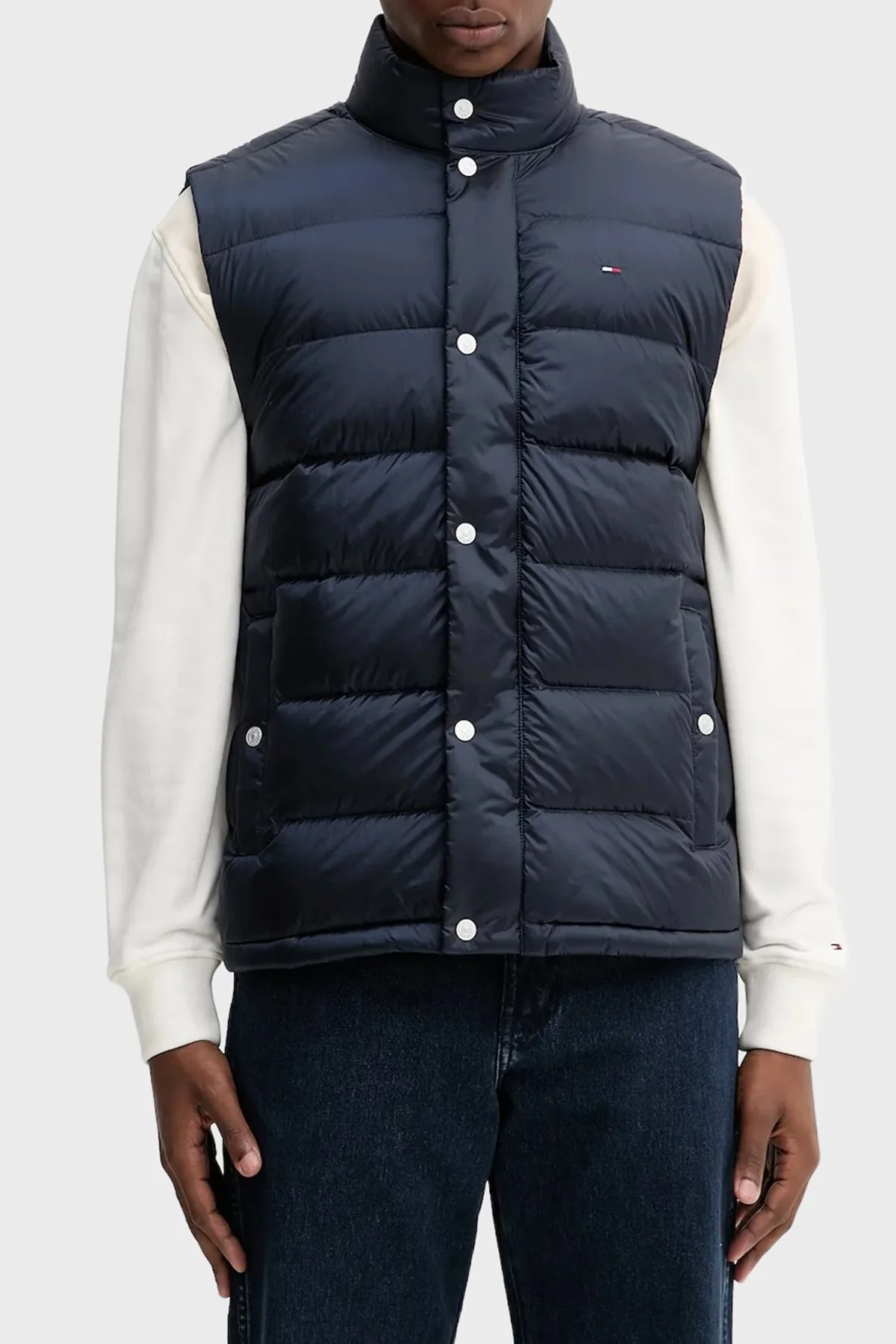 Tommy Jeans Logolu Regular Fit Dik Yaka Kapitoneli Şişme Erkek Yelek DM0DM21777 C1G LACİVERT - 1