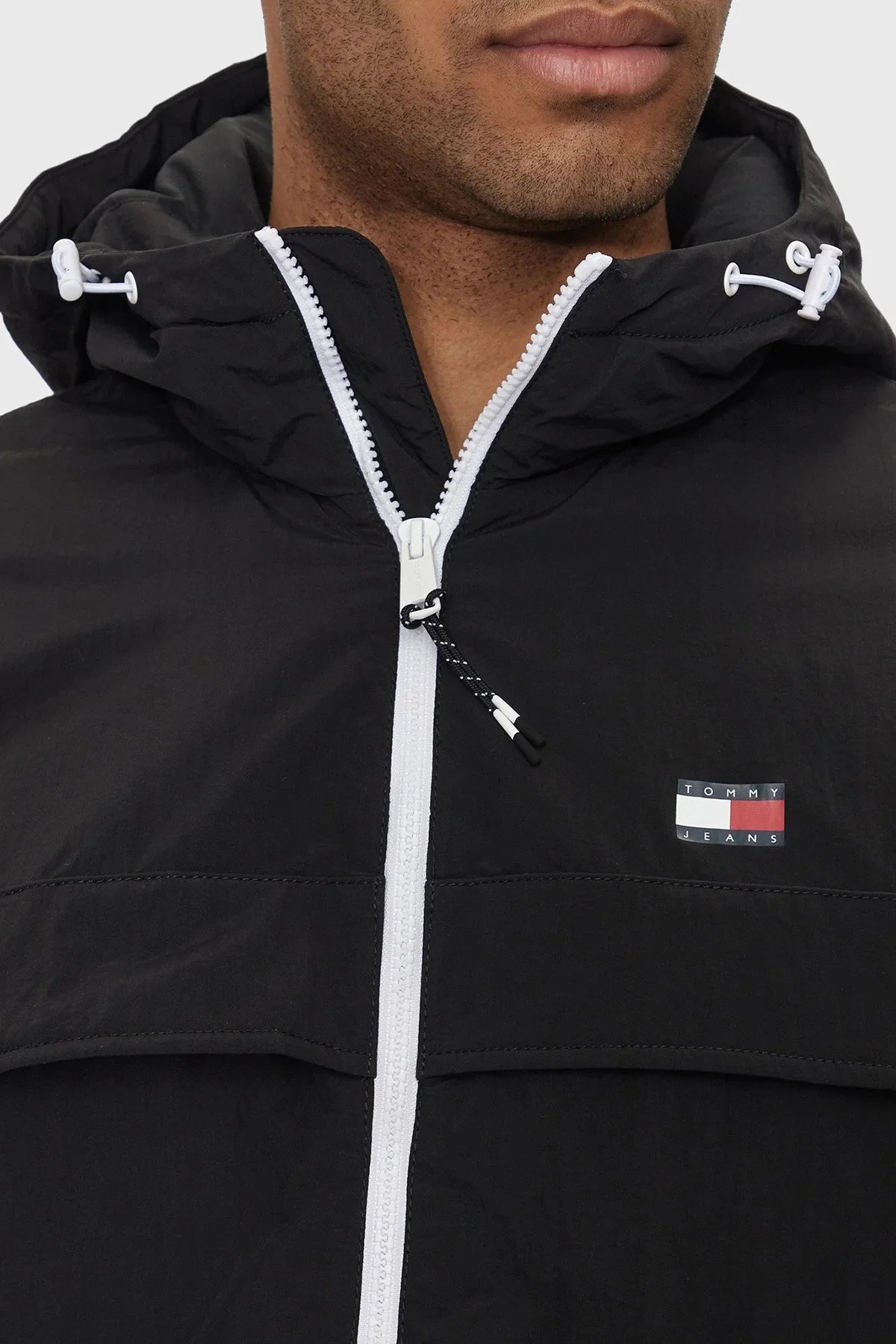 Tommy Jeans Logolu Regular Fit Erkek Mont DM0DM18908 BDS SİYAH - 3