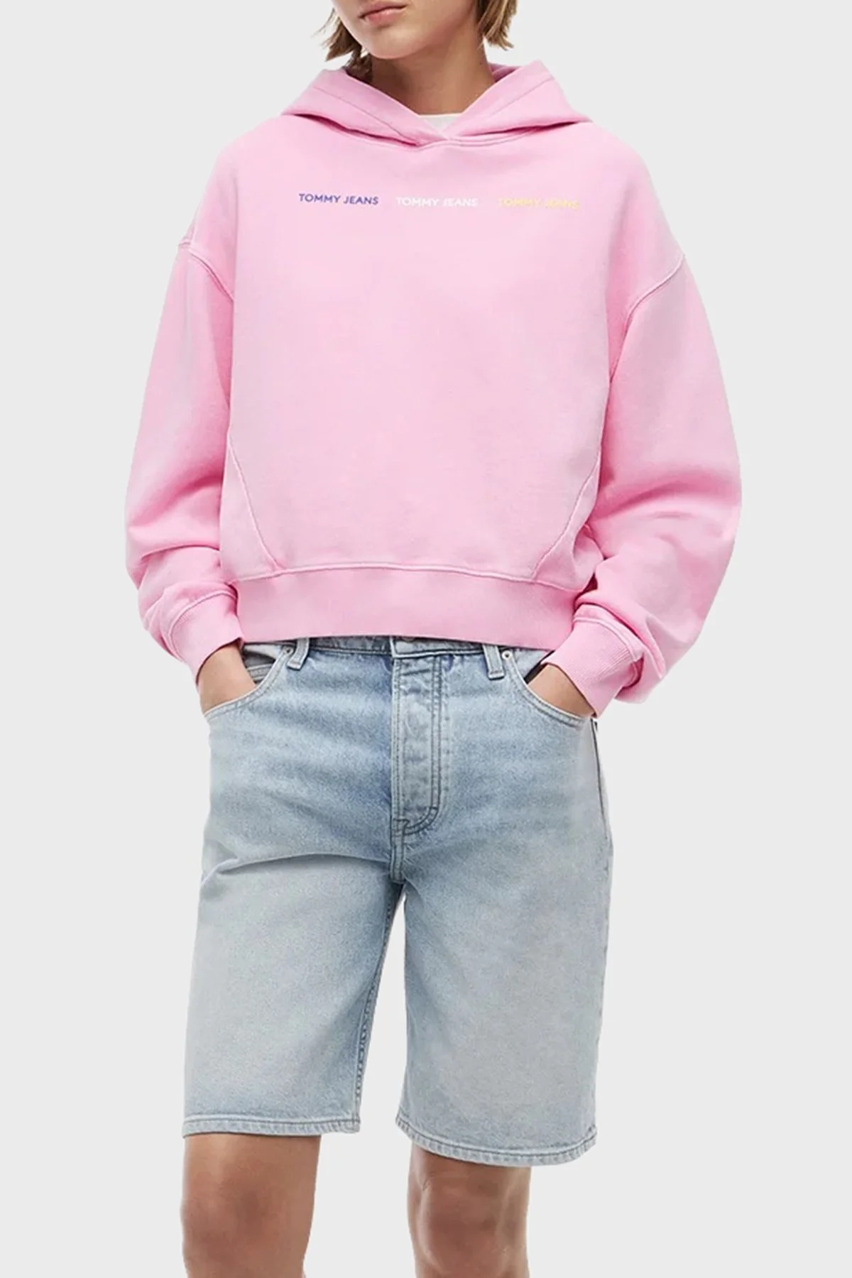Tommy Jeans Logolu Regular Fit Kapüşonlu Kadın Sweat DW0DW22906 TOU Pembe - 2