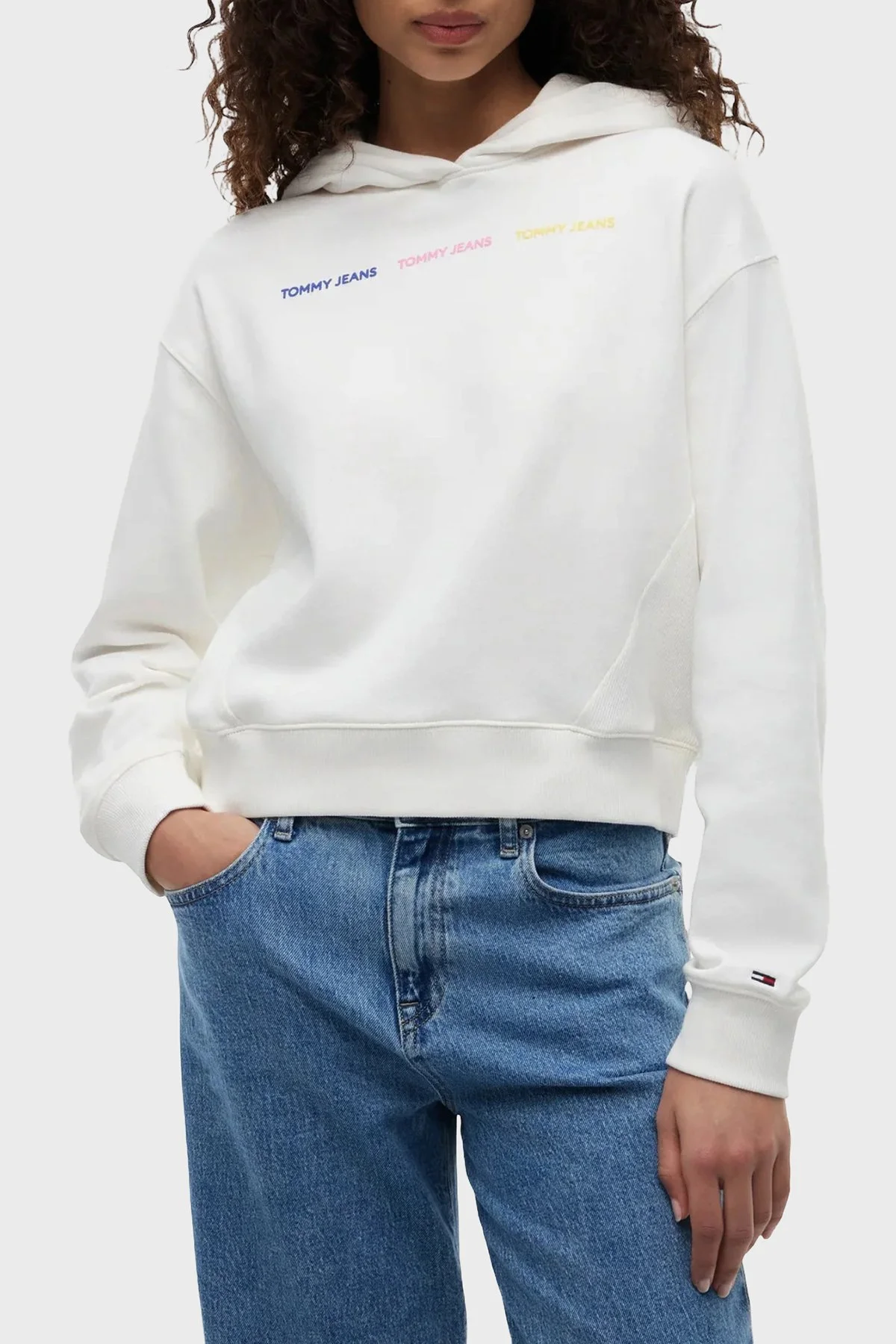 Tommy Jeans Logolu Regular Fit Kapüşonlu Kadın Sweat DW0DW22906 YBL Beyaz - 1