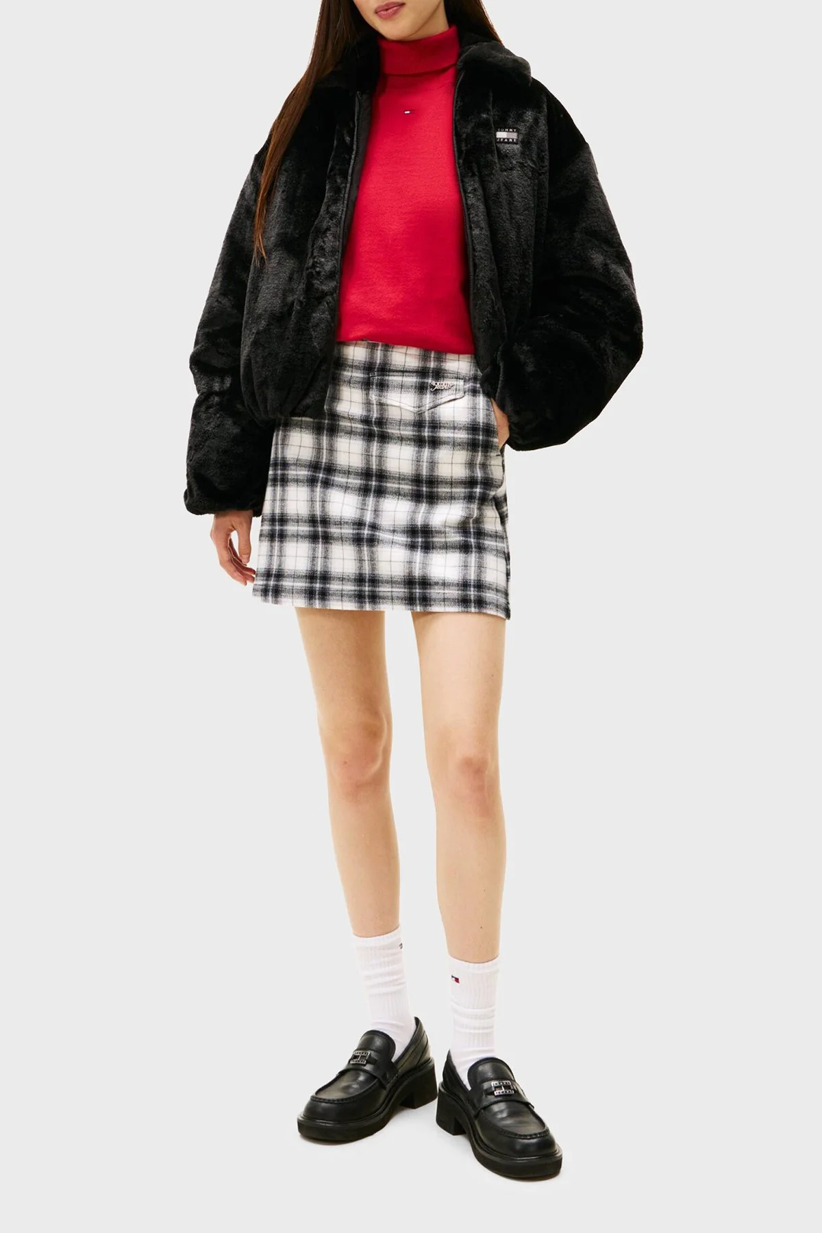 Tommy Jeans Logolu Relaxed Fit Ceket Yaka Yumuşak Dokulu Bayan Mont DW0DW21669 BDS SİYAH - 2