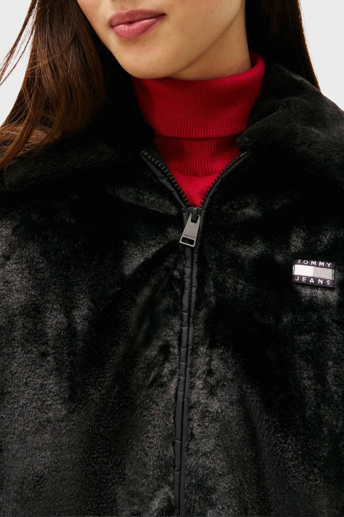 Tommy Jeans Logolu Relaxed Fit Ceket Yaka Yumuşak Dokulu Bayan Mont DW0DW21669 BDS SİYAH - 4