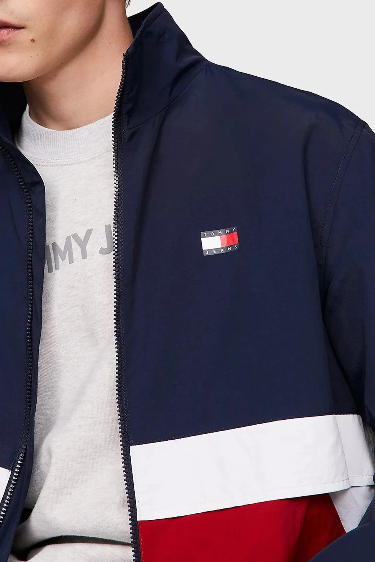 Tommy Jeans Logolu Renk Bloklu Dik Yaka Relaxed Fit Hafif İnce Erkek Mont DM0DM17887 C1G LACİVERT-KIRMIZI - 3