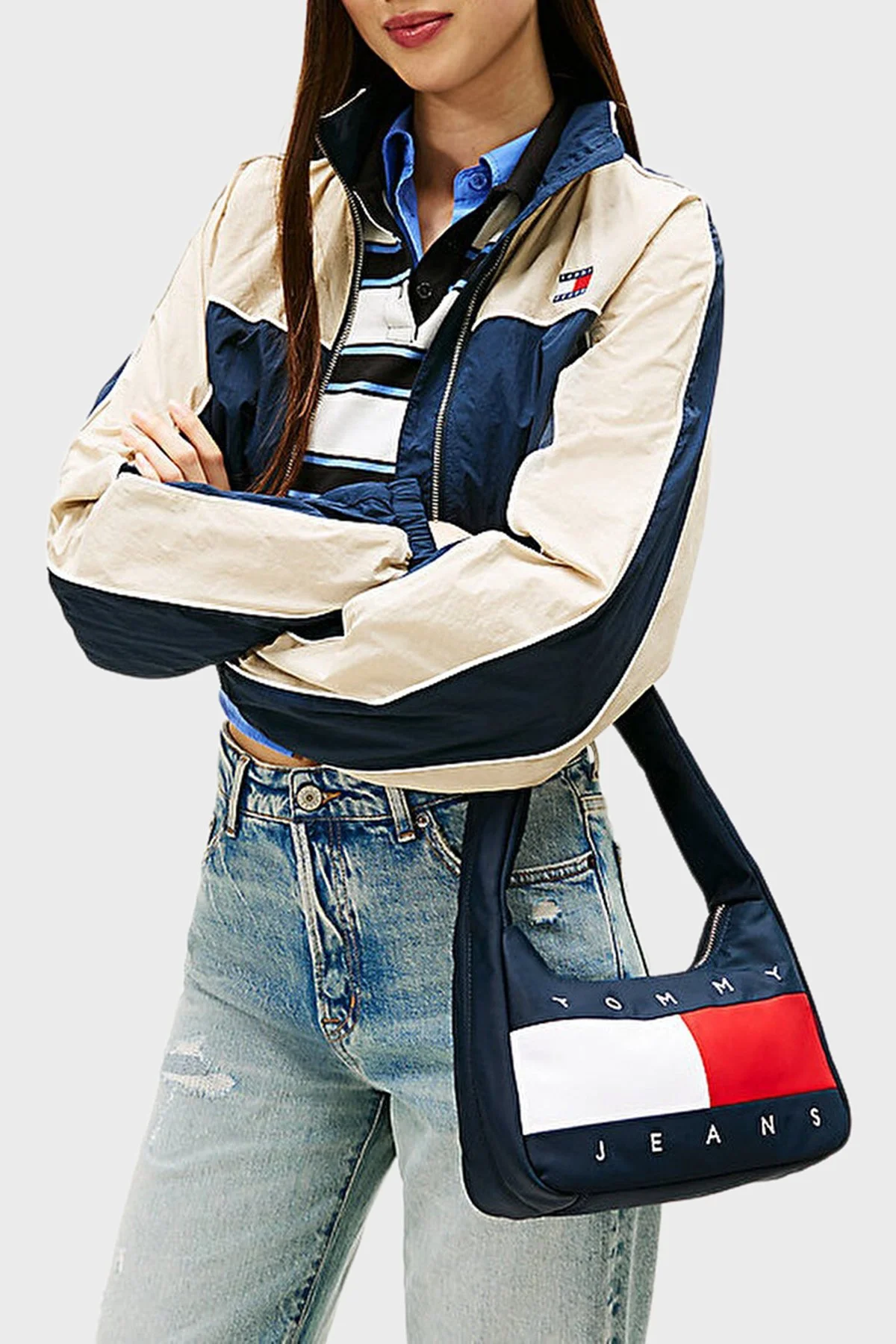 Tommy Jeans Logolu Sabit Askılı Kadın Çanta AW0AW18074 C1G LACİVERT - 2