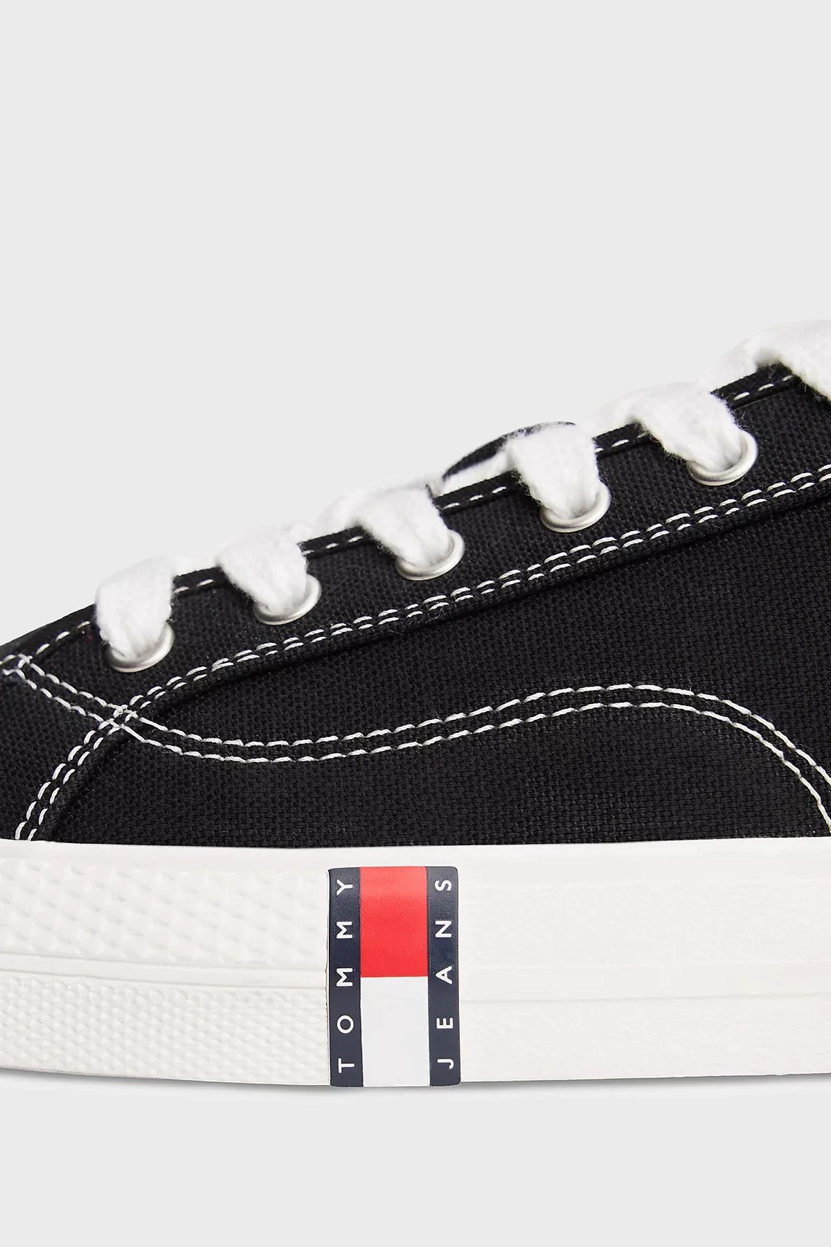 Tommy Jeans Logolu Sneaker Kadın Ayakkabı EN0EN02956 BDS SİYAH - 7