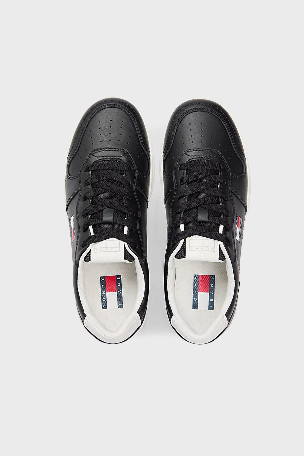 Tommy Jeans Logolu Sneaker Kadın Ayakkabı EN0EN03006 BDS SİYAH - 4